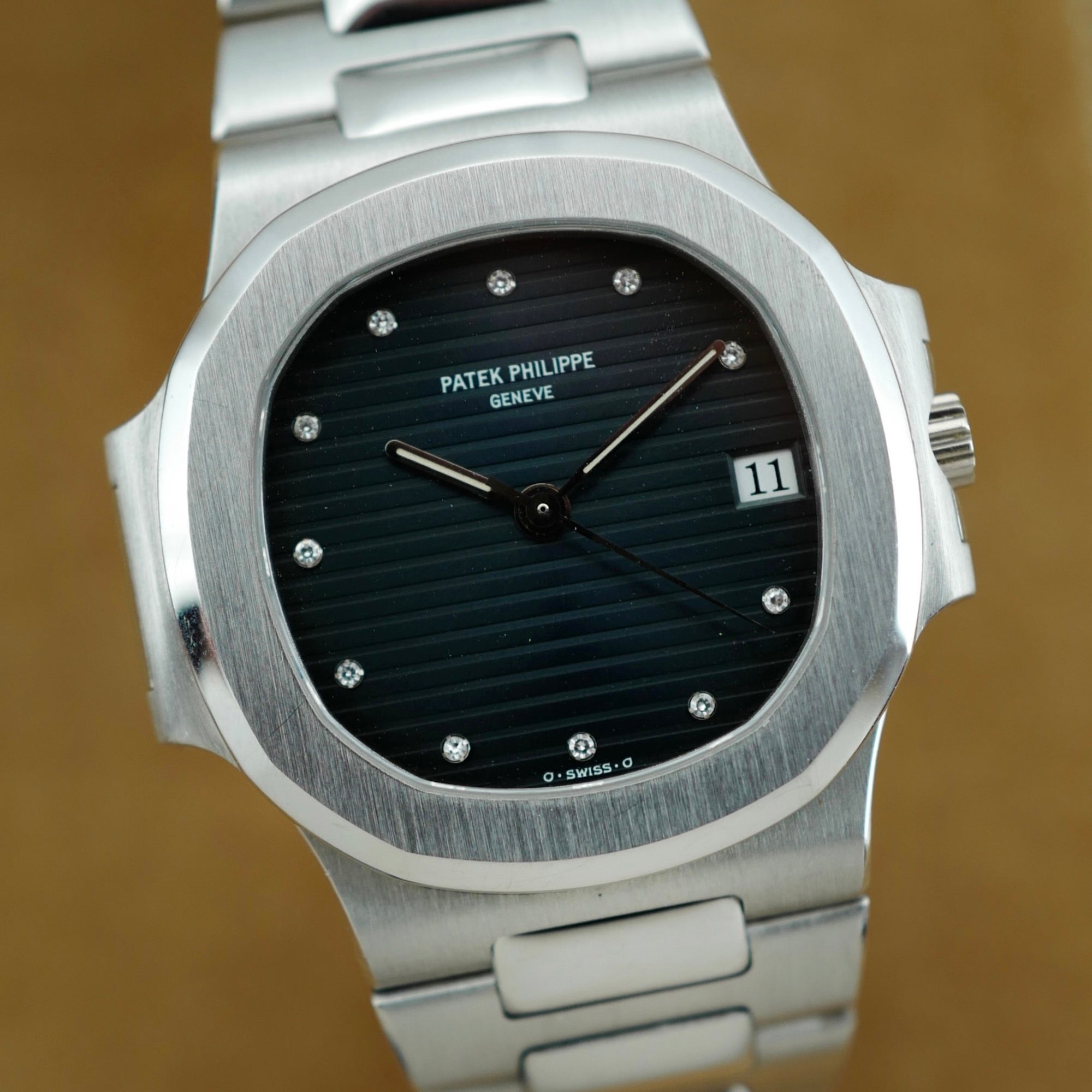 Patek Philippe Platinum Nautilus Watch Ref. 3800 with Original Box and Papers (New Arrival)