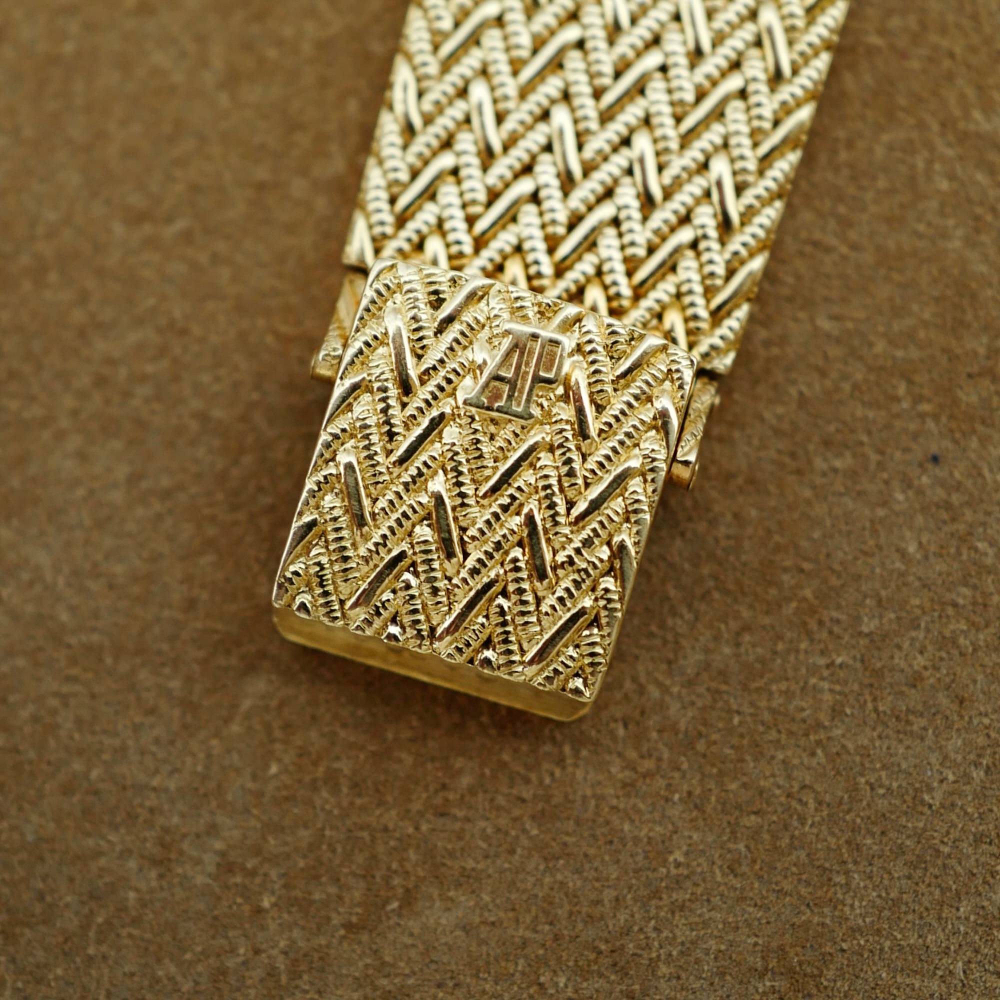 Audemars Piguet - Audemars Piguet Yellow Gold Automatic Diamond Watch - The Keystone Watches