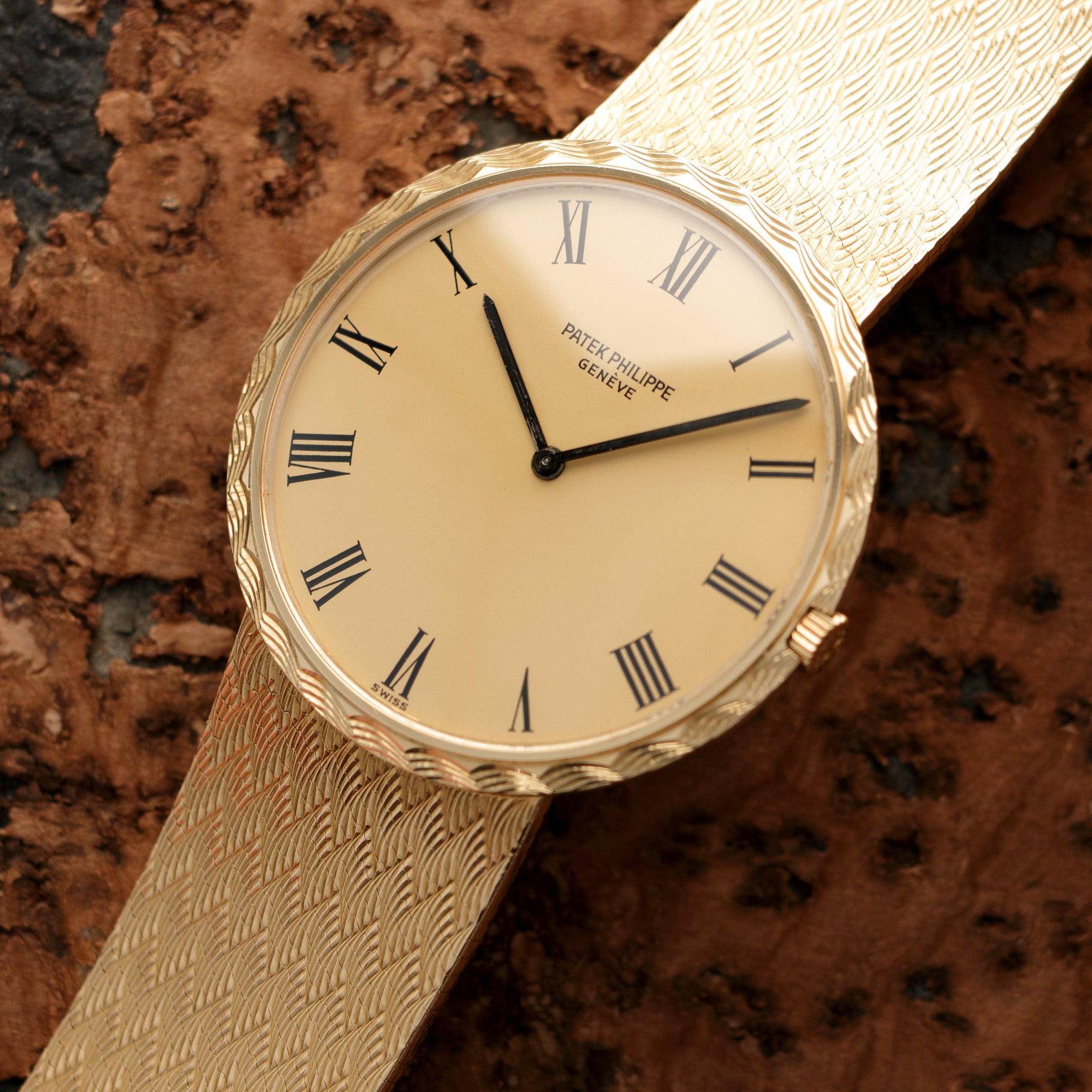 Patek Philippe - Patek Philippe Yellow Gold Bracelet Watch Ref. 3588 - The Keystone Watches