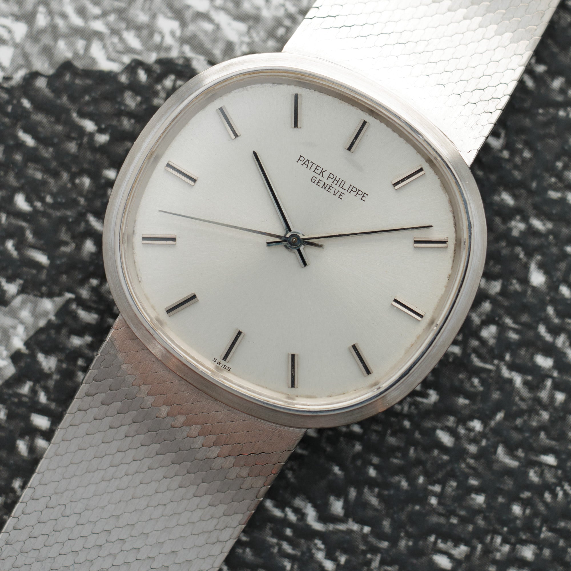 Patek Philippe - Patek Philippe White Golden Circle Ellipse Ref. 3586 - The Keystone Watches
