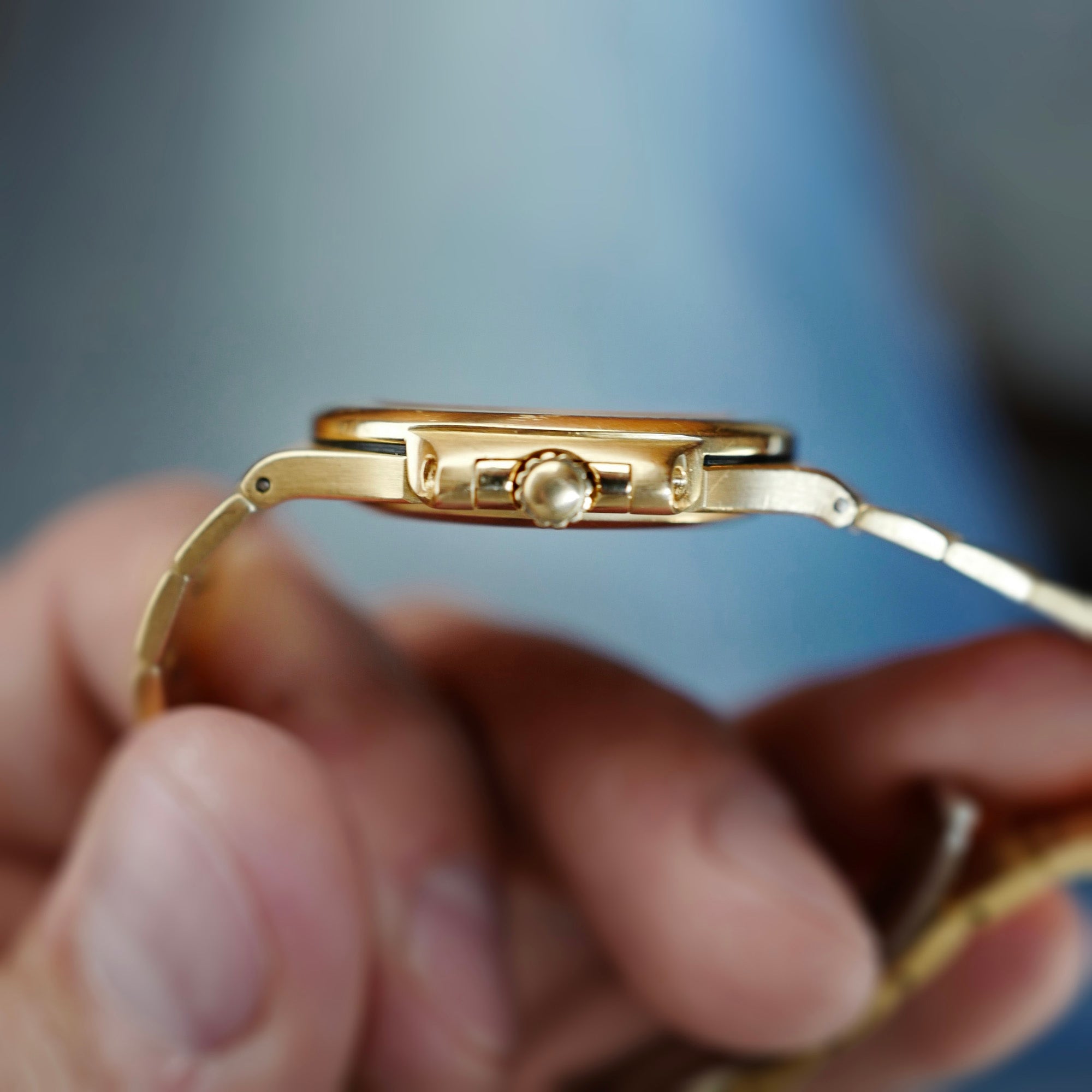 Patek Philippe - Patek Philippe Yellow Gold Nautilus Watch Ref. 3800 - The Keystone Watches