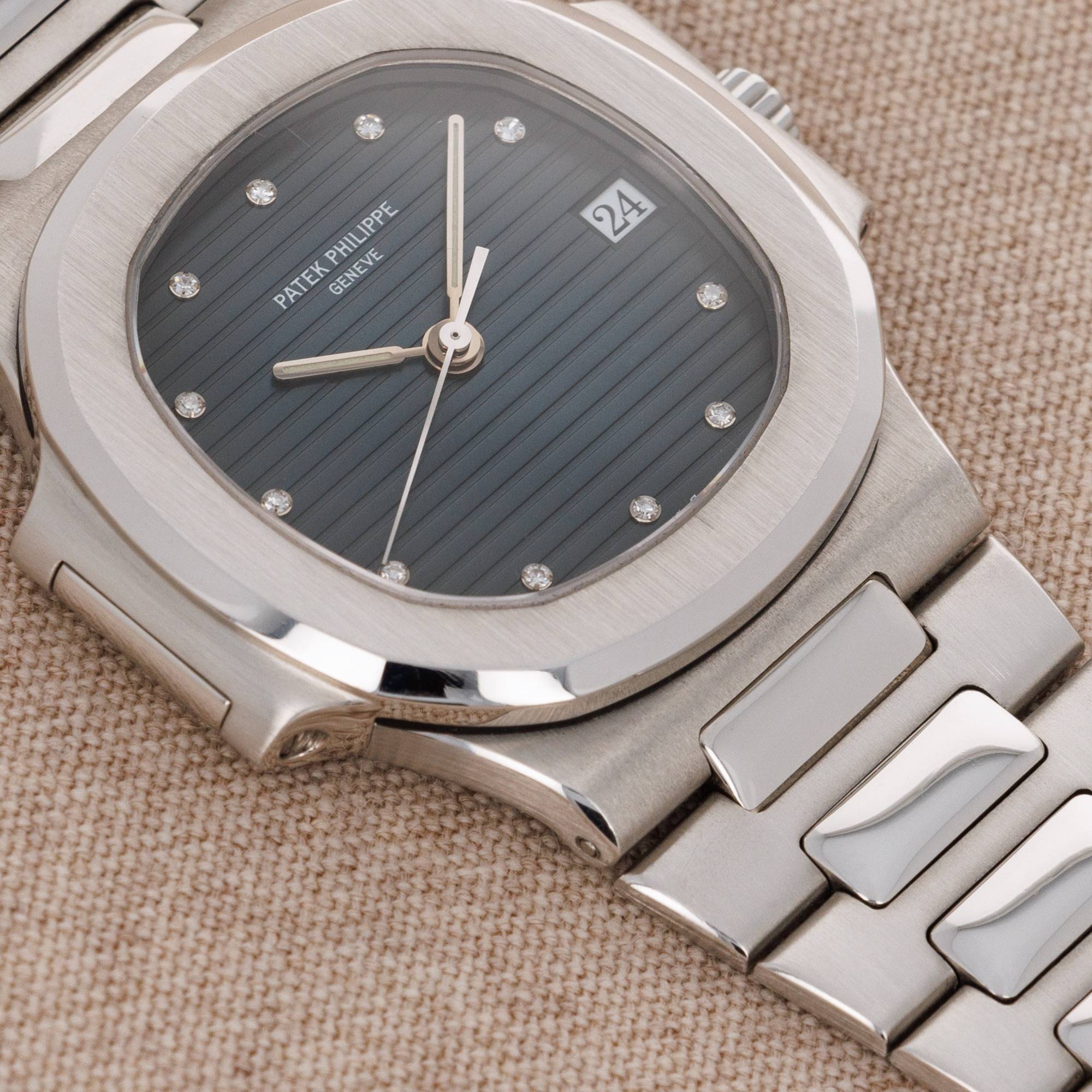 Patek Philippe - Patek Philippe Platinum Nautilus Watch Ref. 3800 - The Keystone Watches