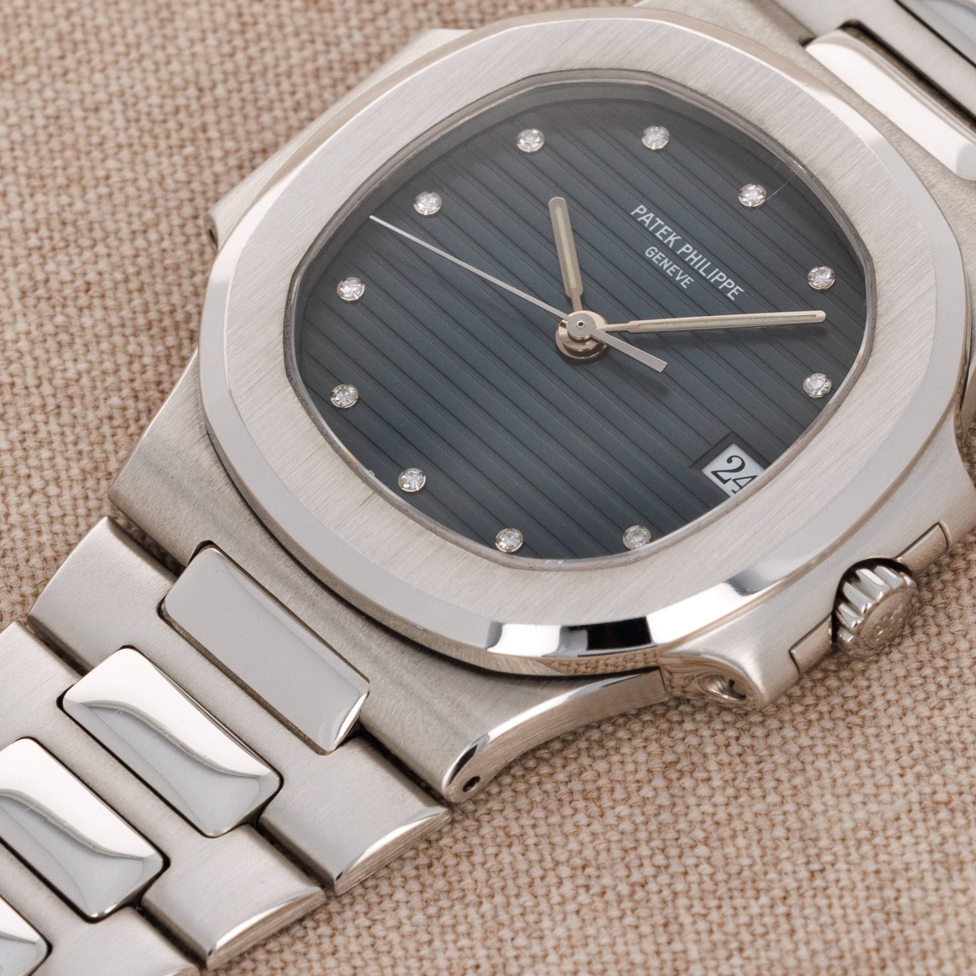 Patek Philippe - Patek Philippe Platinum Nautilus Watch Ref. 3800 - The Keystone Watches