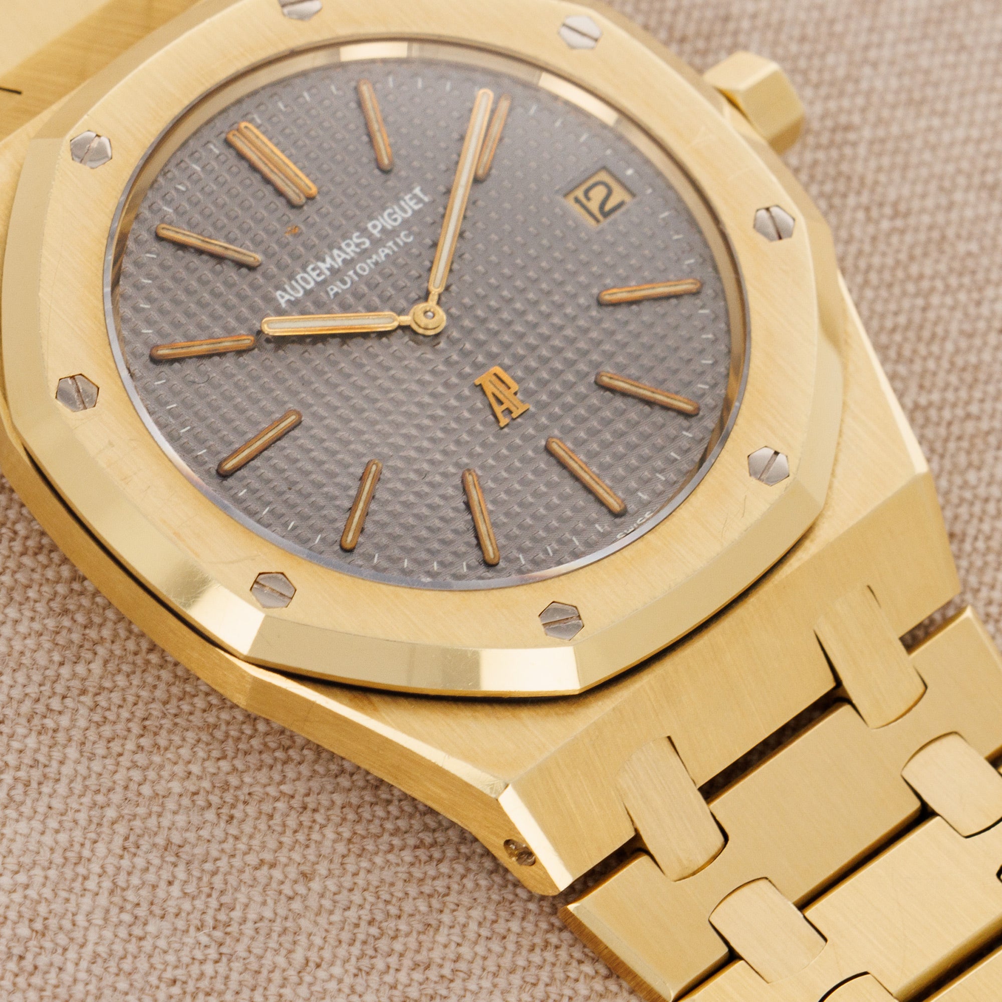 Audemars Piguet - Audemars Piguet Yellow Gold Watch Ref. 5402 - The Keystone Watches
