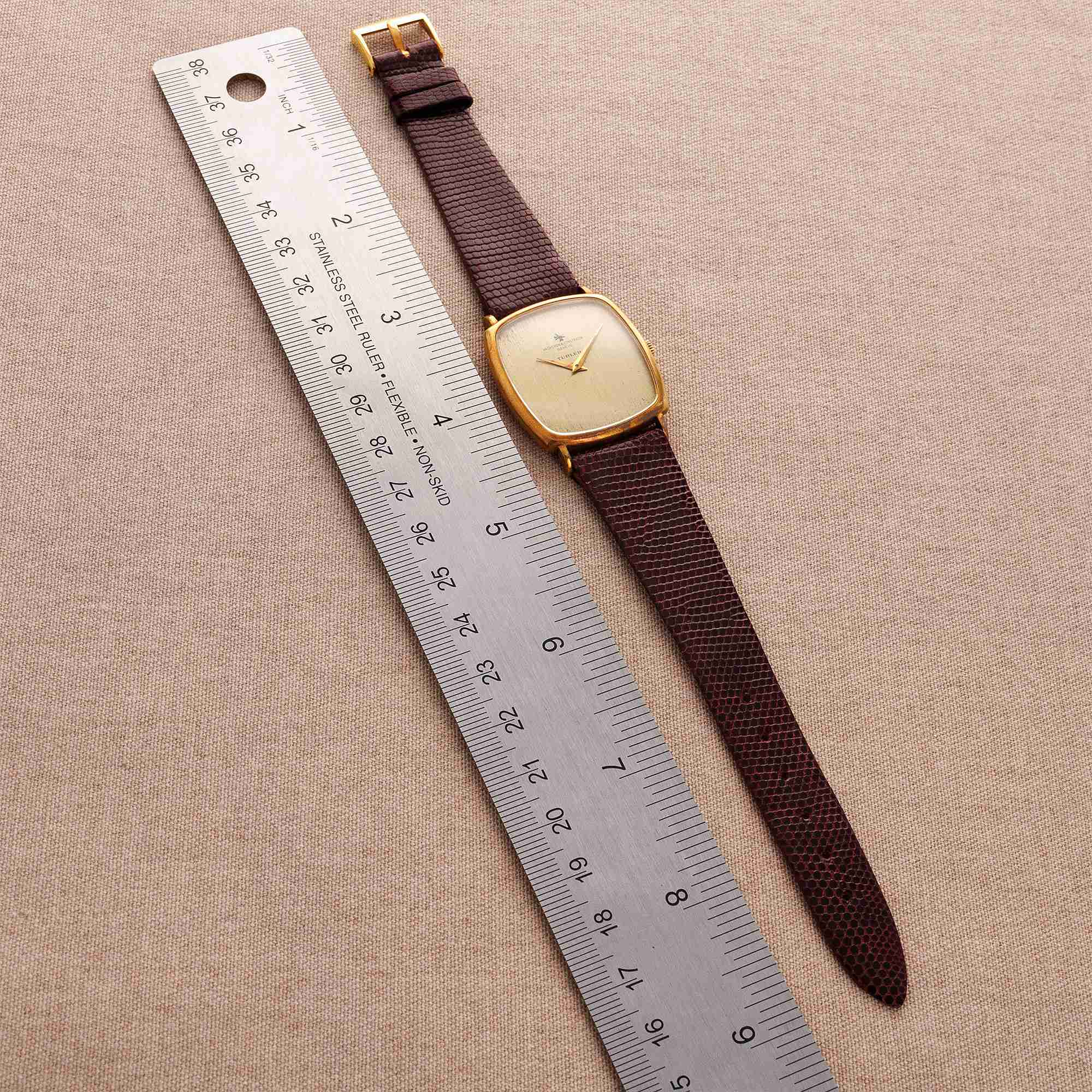 Vacheron Constantin - Vacheron Constantin Yellow Gold Vintage Watch Retailed by Turler - The Keystone Watches