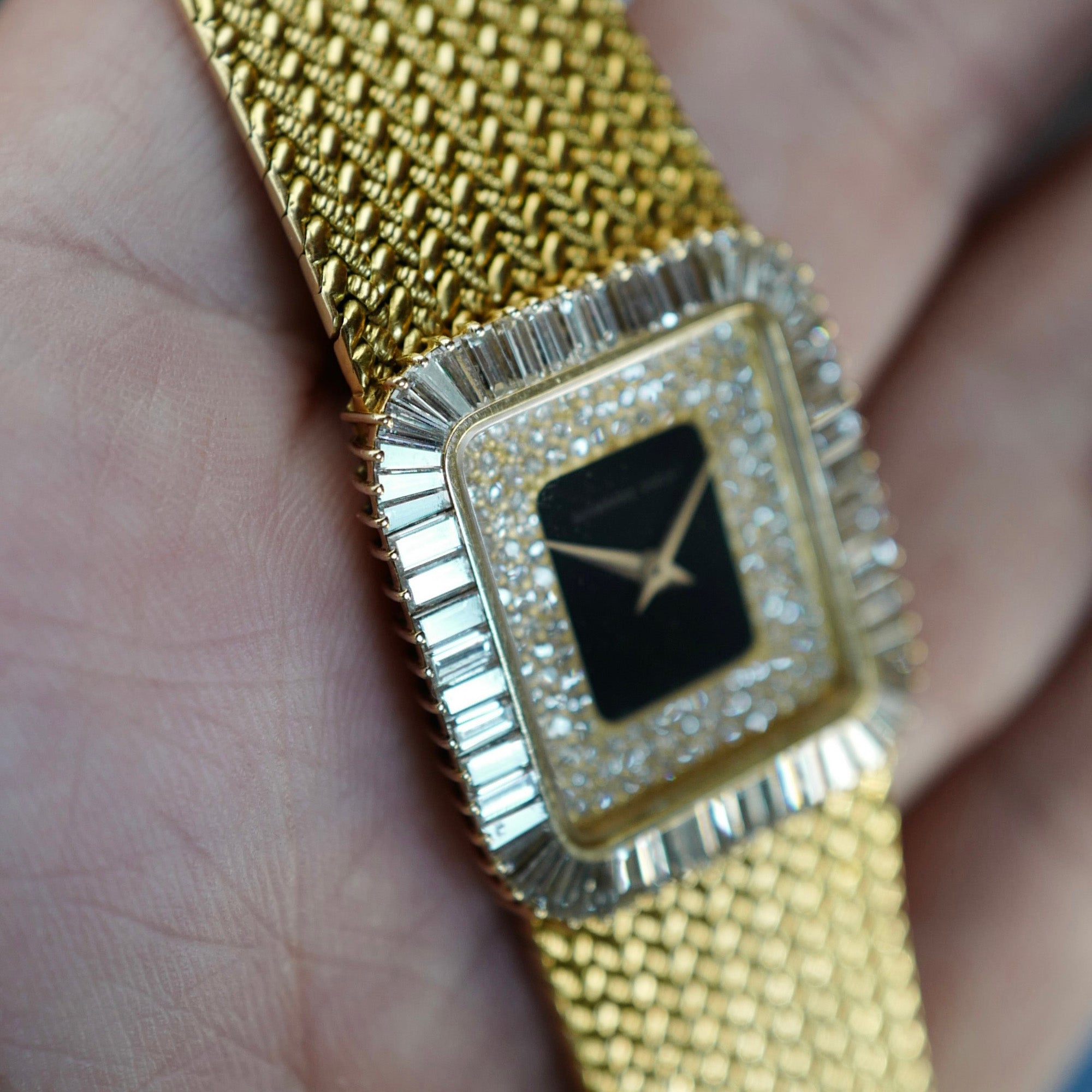 Audemars Piguet Yellow Gold Onyx Diamond (New Arrival)