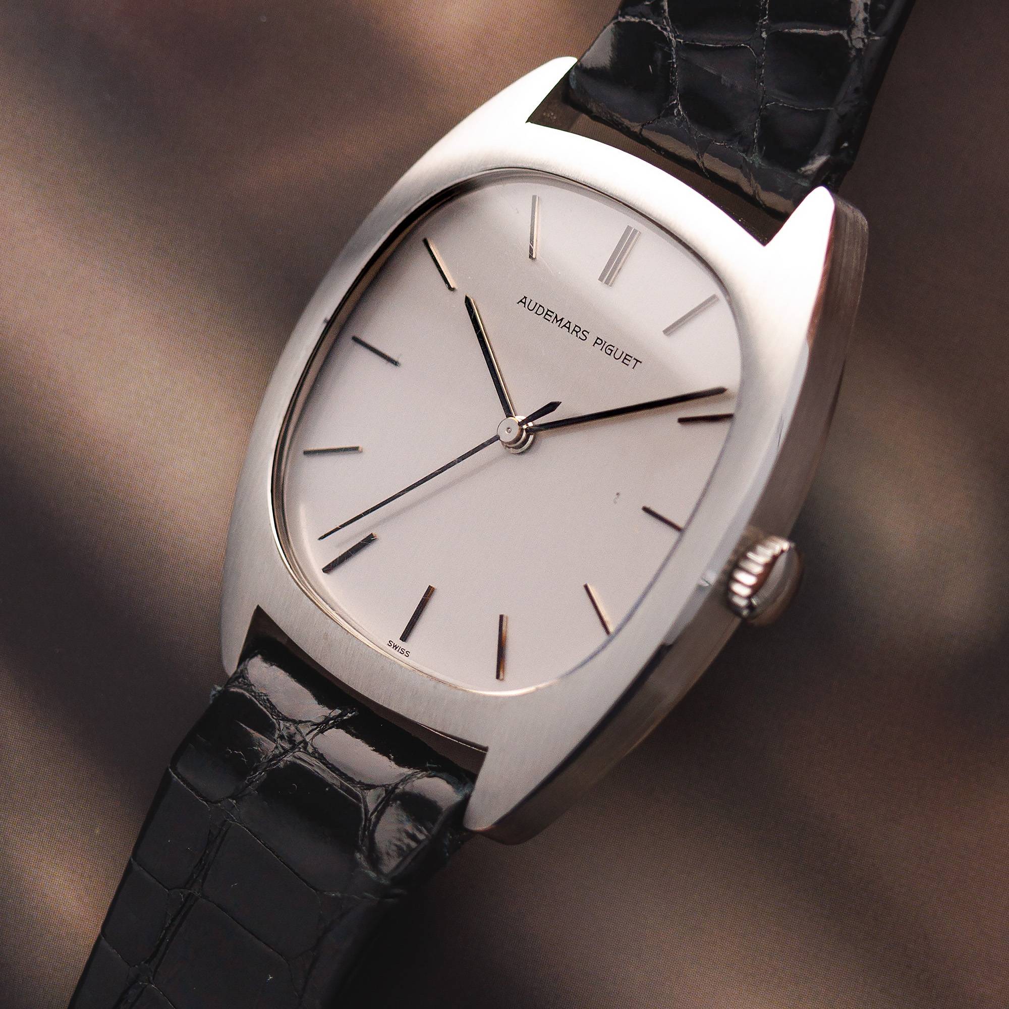 Audemars Piguet - Audemars Piguet Steel Tonneau Watch Ref. 5369 - The Keystone Watches