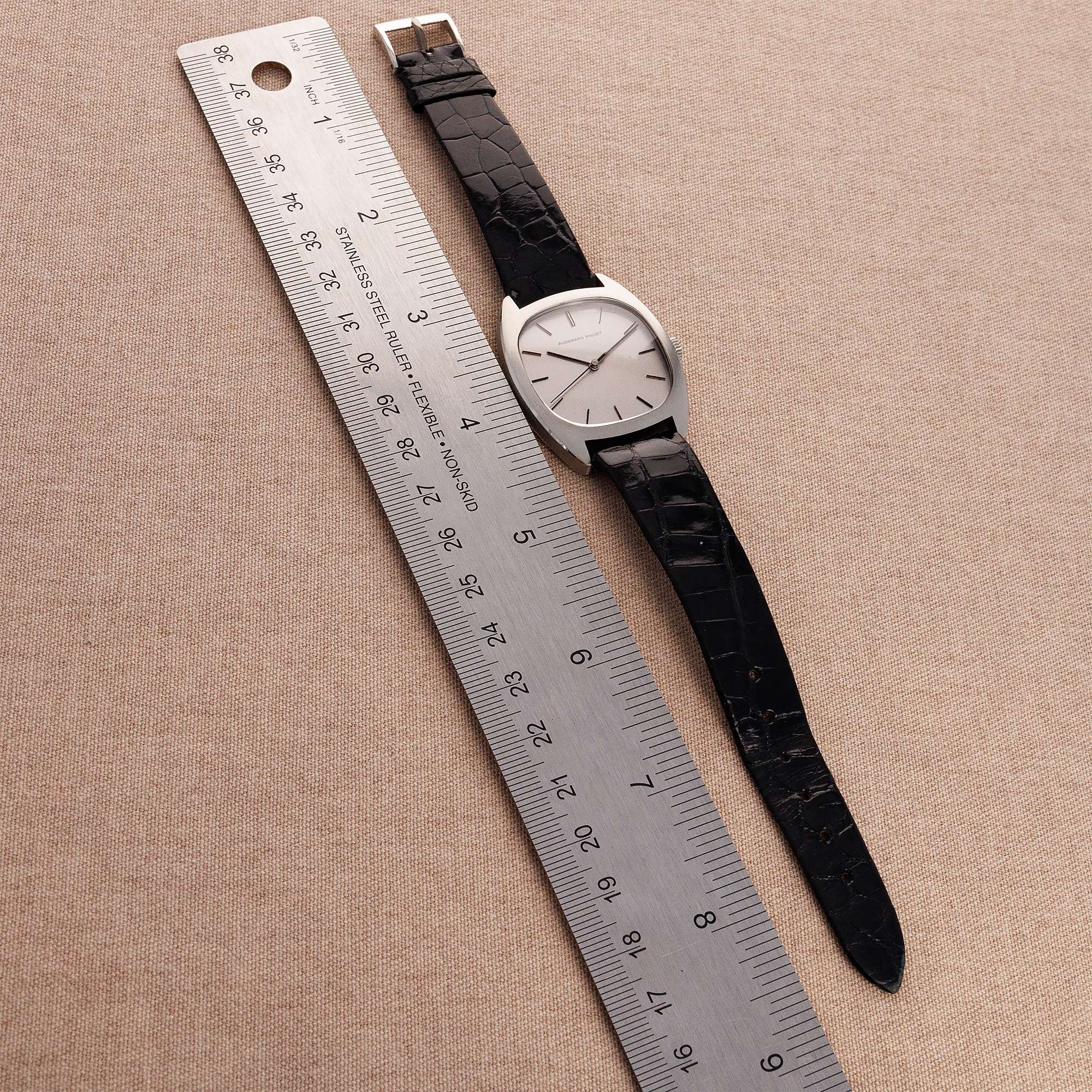 Audemars Piguet - Audemars Piguet Steel Tonneau Watch Ref. 5369 - The Keystone Watches