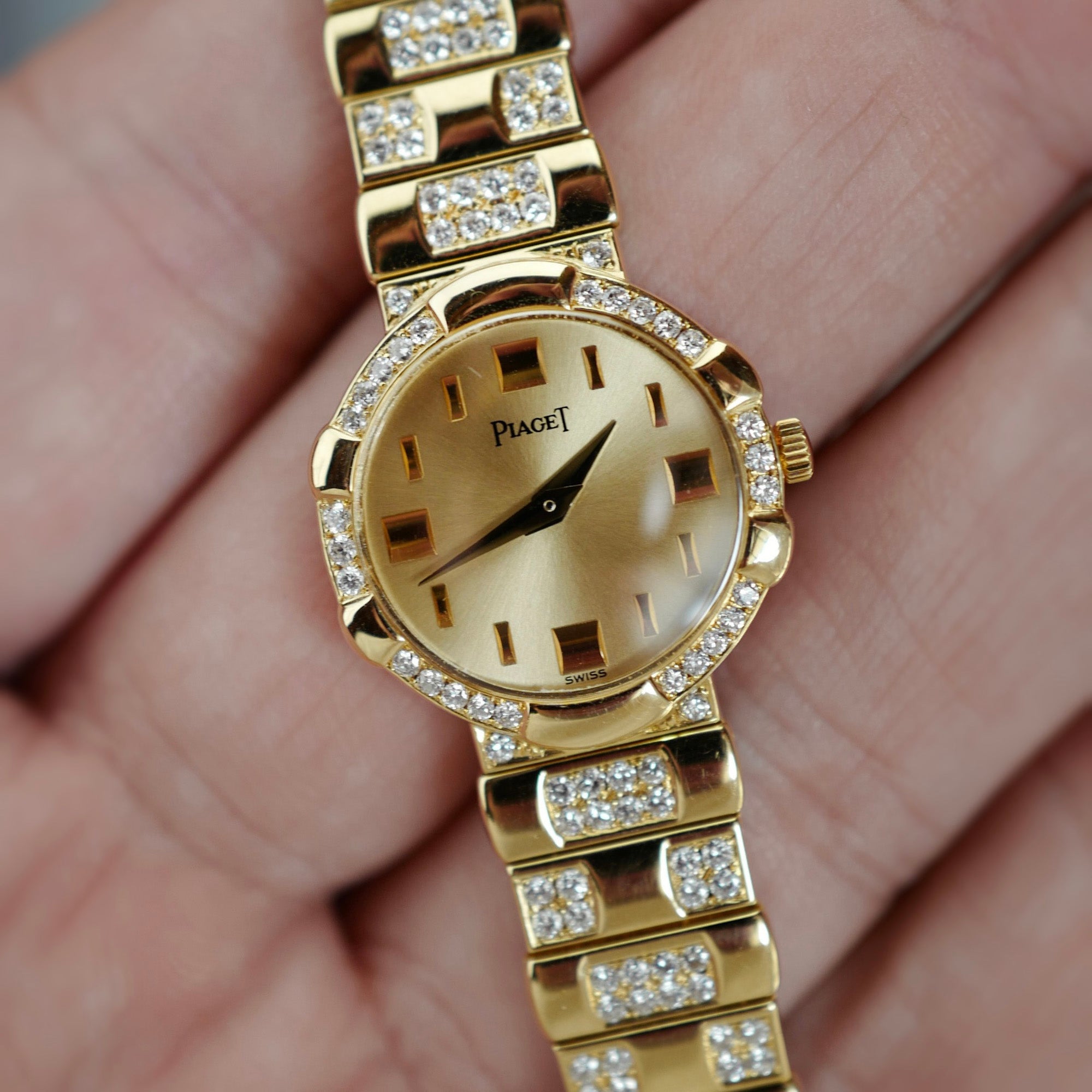 Piaget Yellow Gold Ladies Vintage Diamond Watch Ref. 8601