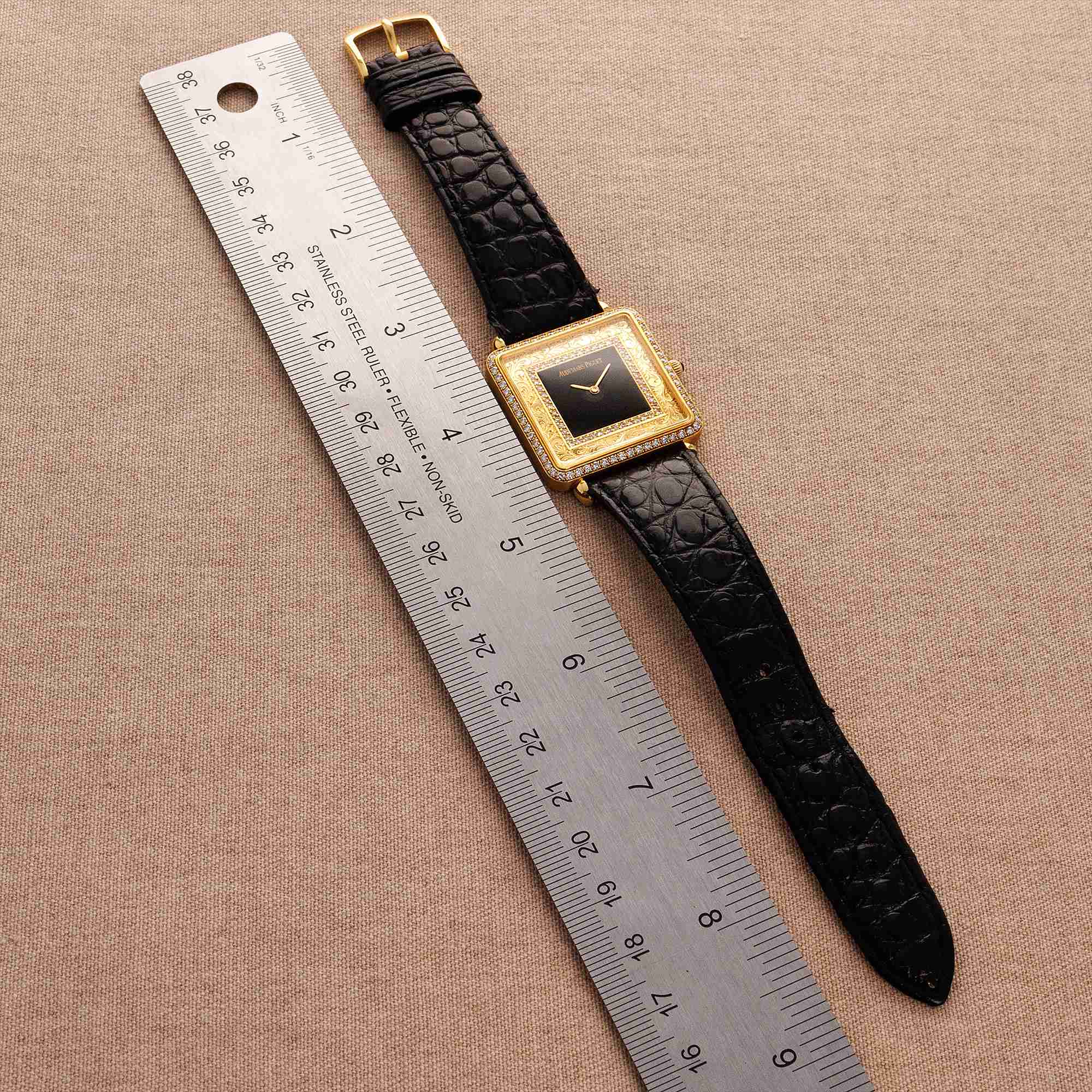 Audemars Piguet - Audemars Piguet Yellow Gold Mechanical Watch - The Keystone Watches