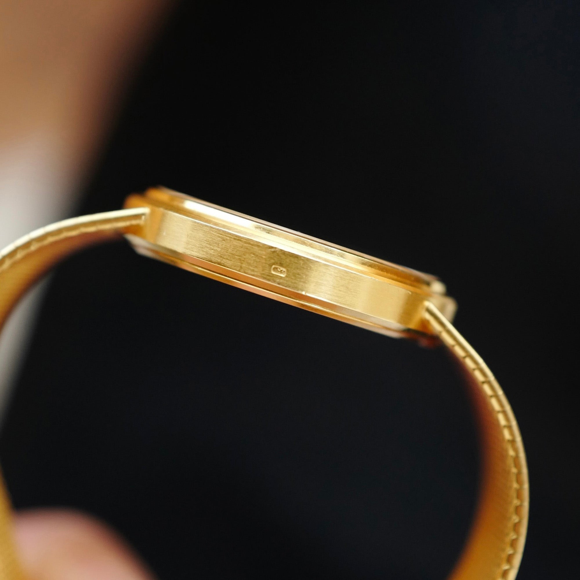 Patek Philippe Yellow Gold Calatrava Ref. 3601 with Blue Dial (New Arrival)