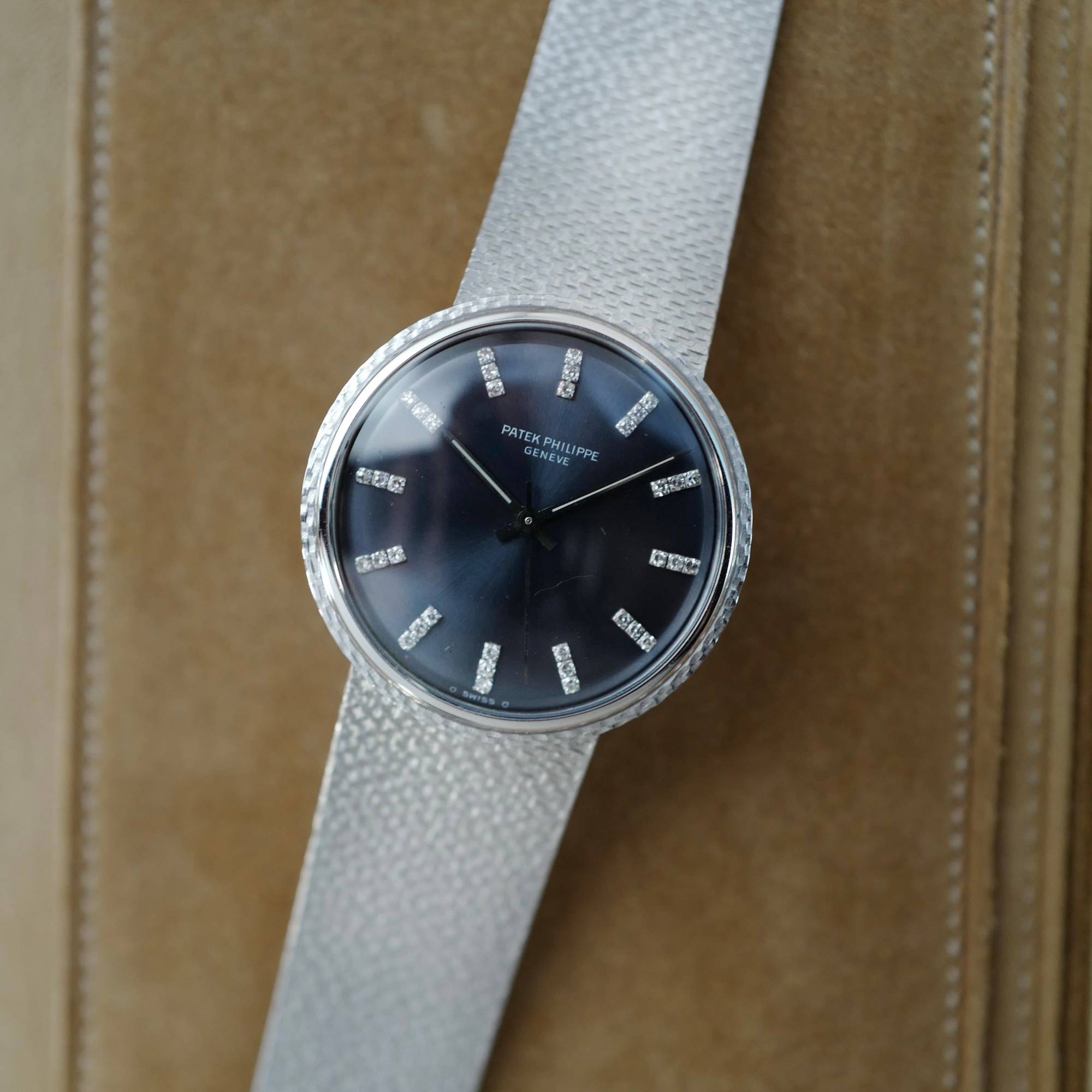 Patek Philippe - Patek Philippe White Gold Backwind Calatrava Ref. 3563 - The Keystone Watches