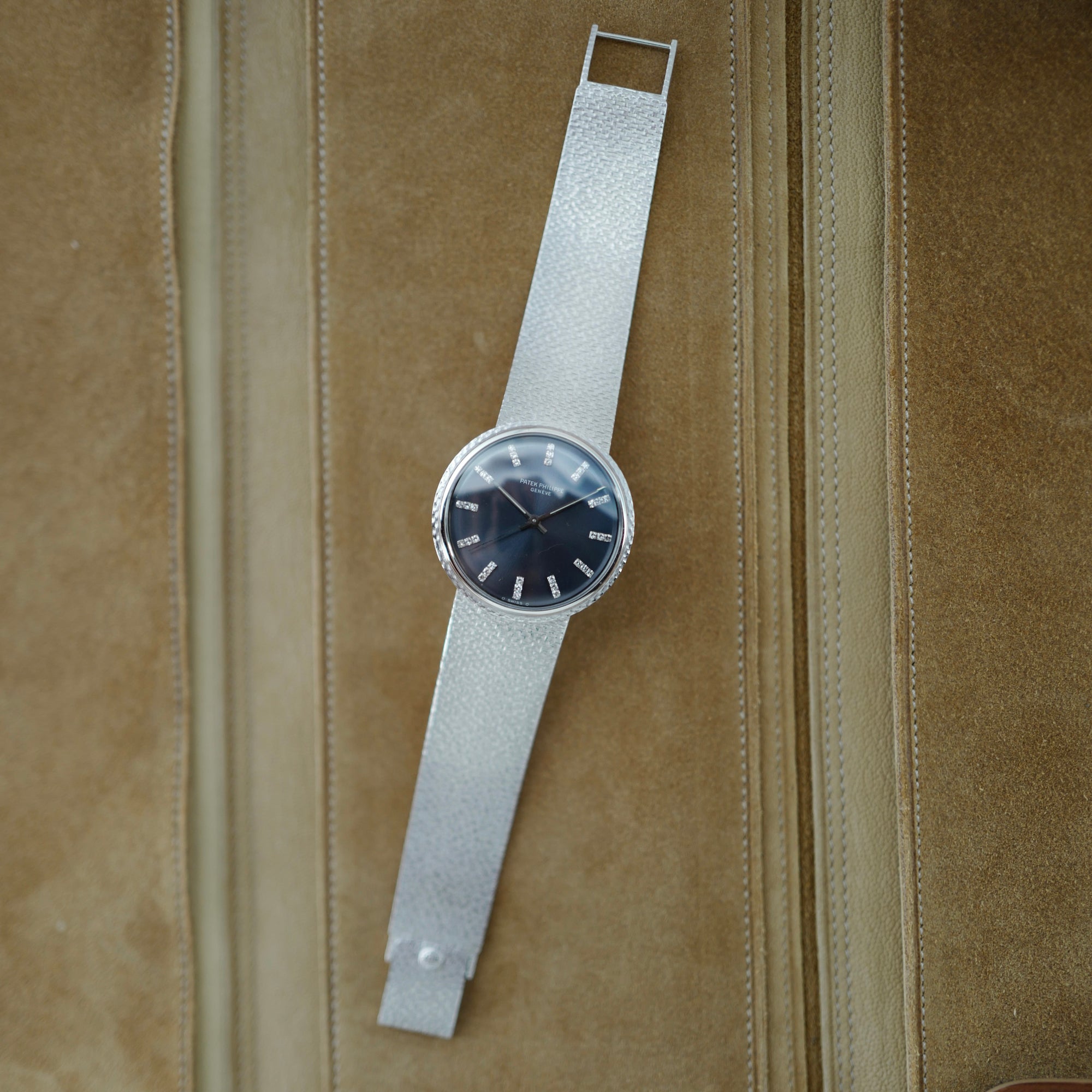 Patek Philippe White Gold Backwind Calatrava Ref. 3563