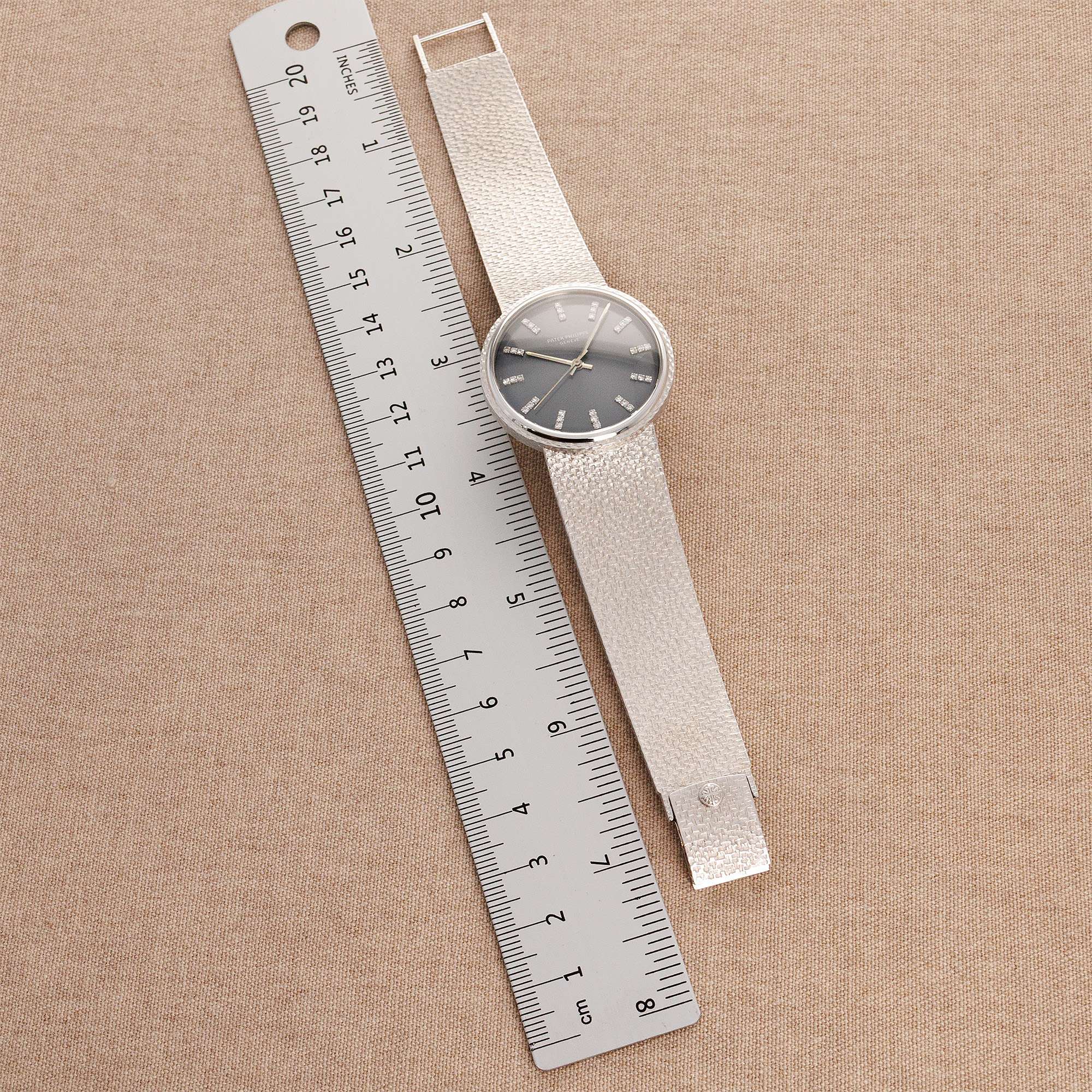 Patek Philippe - Patek Philippe White Gold Backwind Calatrava Ref. 3563 - The Keystone Watches
