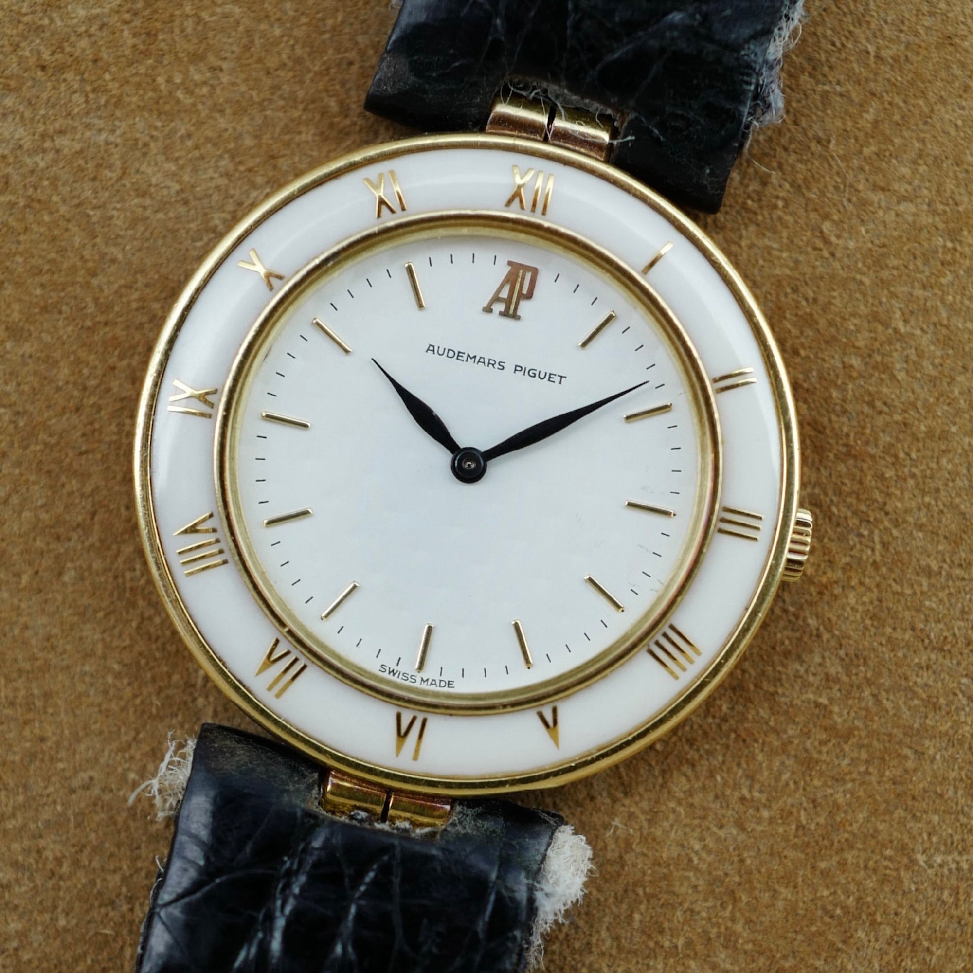 Audemars Piguet - Audemars Piguet Yellow Gold Enamel Mechanical Watch (New Arrival) - The Keystone Watches