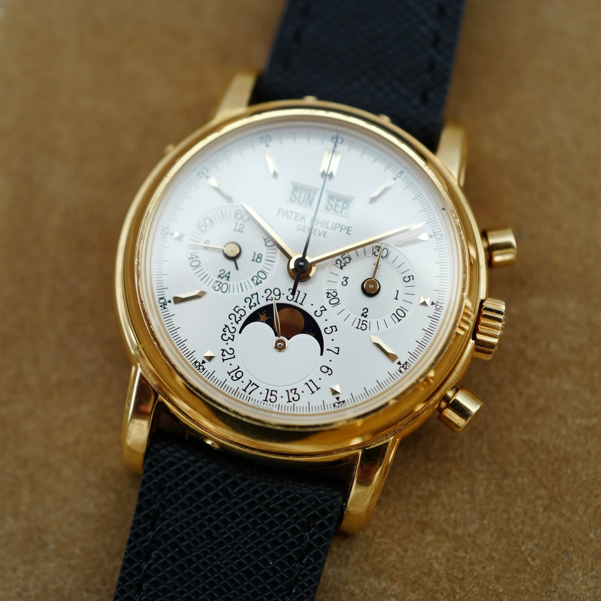 Patek Philippe - Patek Philippe Yellow Gold Chronograph Ref. 3970, Fourth Series - The Keystone Watches