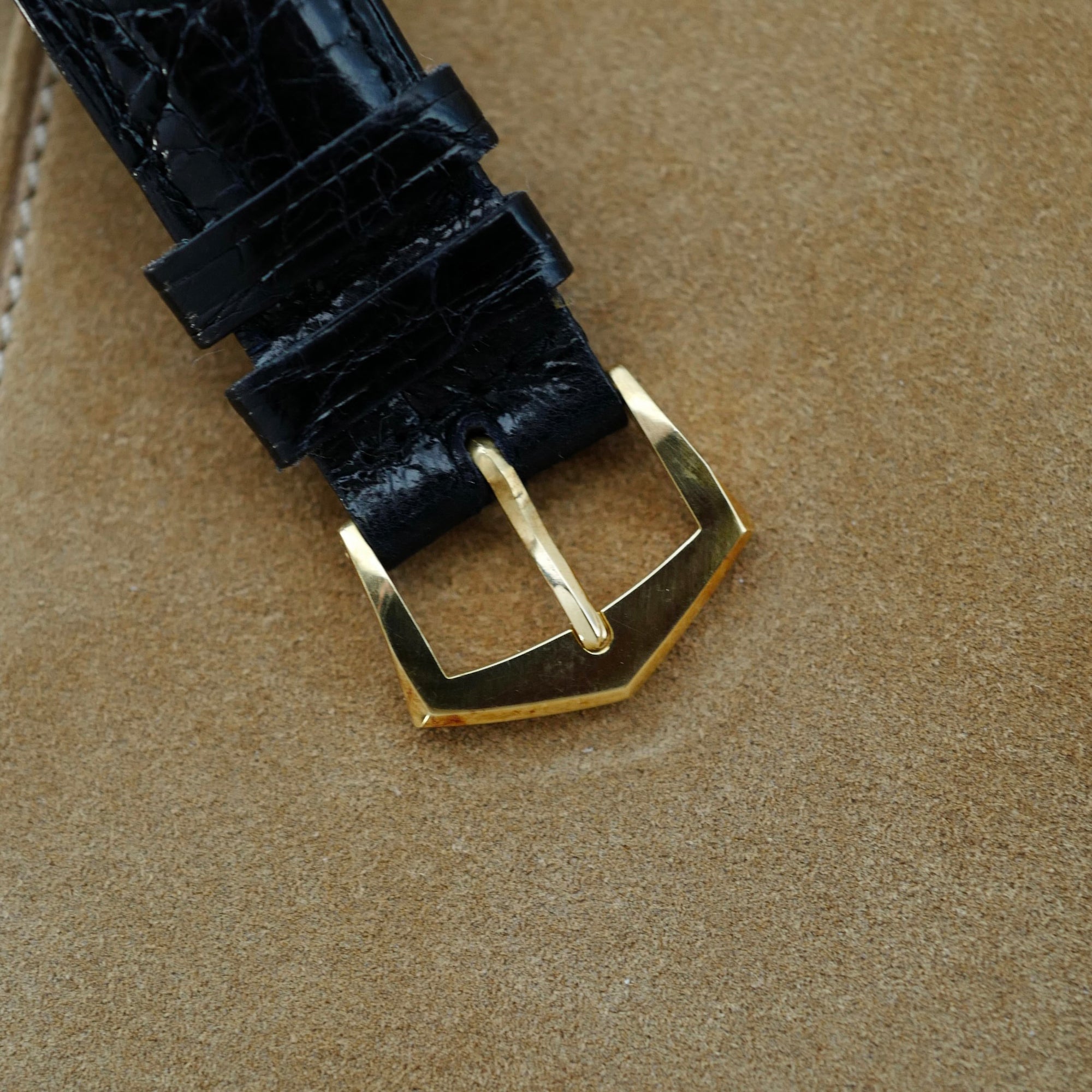 Patek Philippe Yellow Gold Calatrava Ref. 570 (New Arrival)