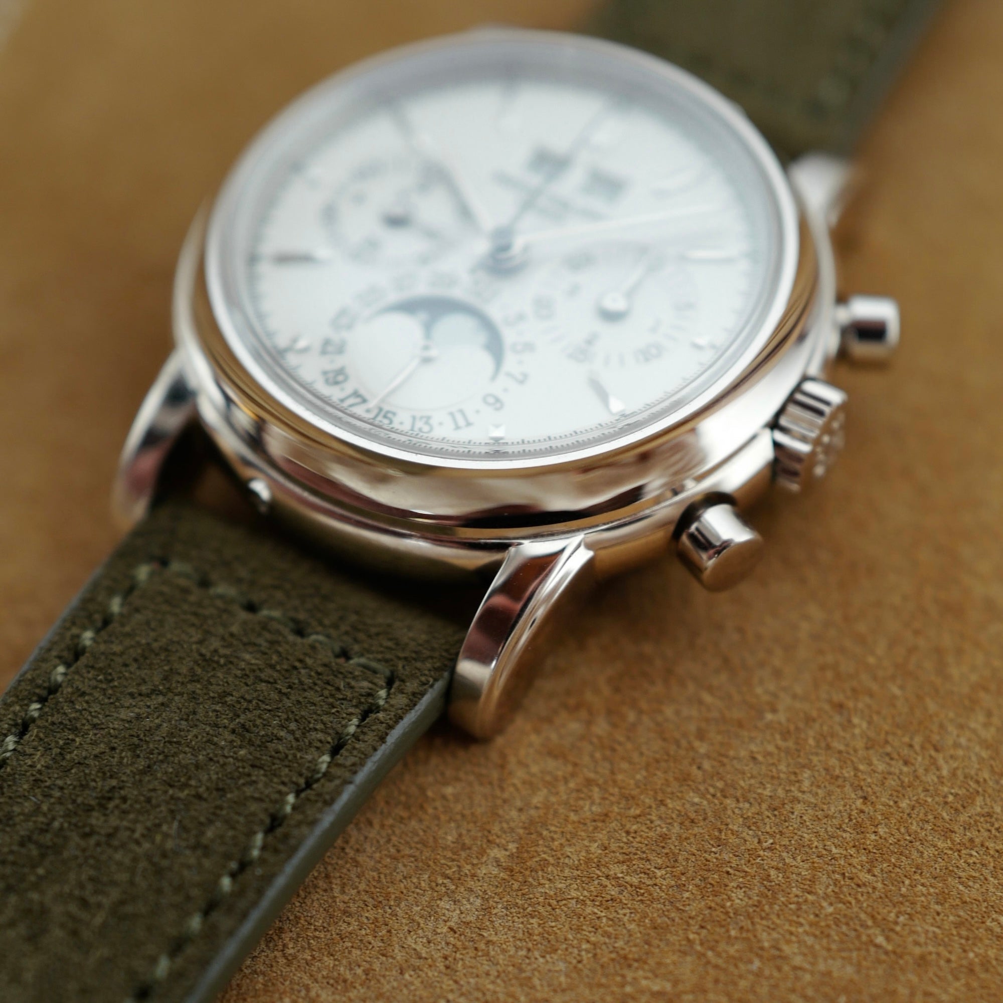 Patek Philippe - Patek Philippe White Gold Perpetual Calendar Chronograph Ref. 3970 (New Arrival) - The Keystone Watches
