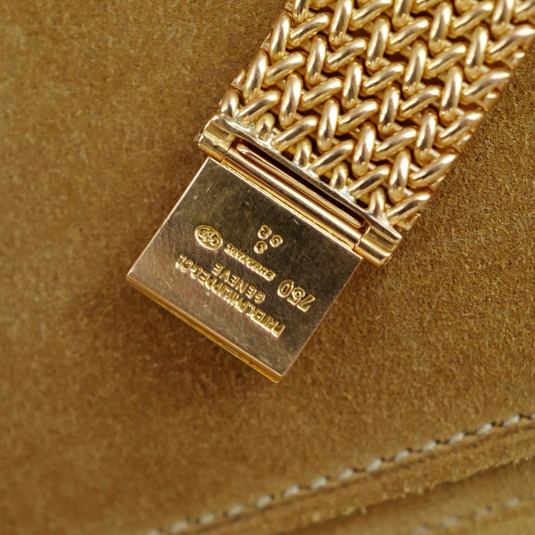 Patek Philippe - Patek Philippe Rose Gold Square Watch Ref. 2472 with Ribbed Fluted Case and Bracelet - The Keystone Watches