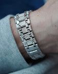 Audemars Piguet Royal Oak 56343BC.ZZ.0699BC.04 18k WG Excellent Overall Condition, No Notable Signs of Wear Unisex 18k WG Pave 33 mm Quartz Late 1980s/Early 1990s White Gold (7in) Watch Only
