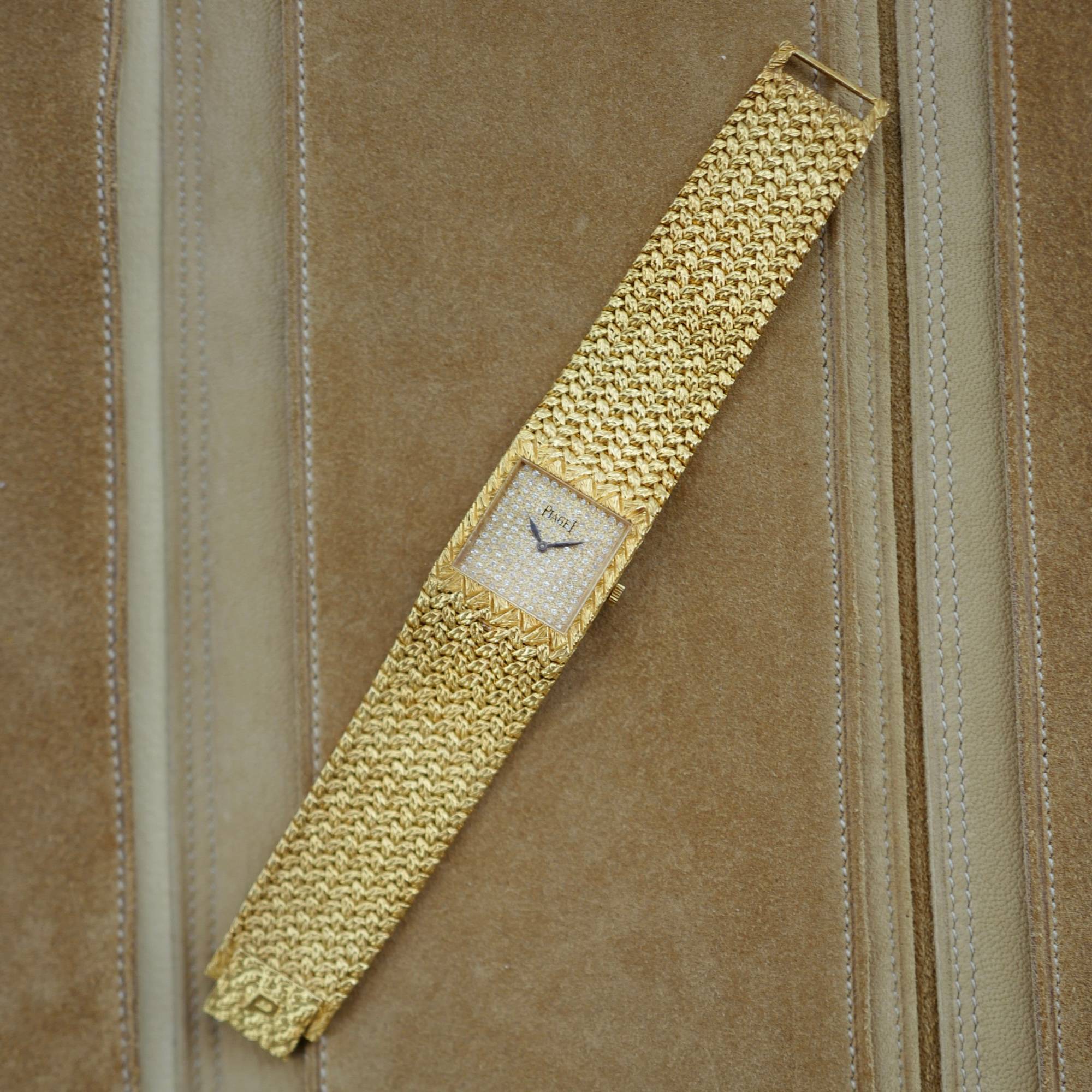 Piaget - Piaget Yellow Gold Tradition Ref. 9352 with Pave Dial - The Keystone Watches