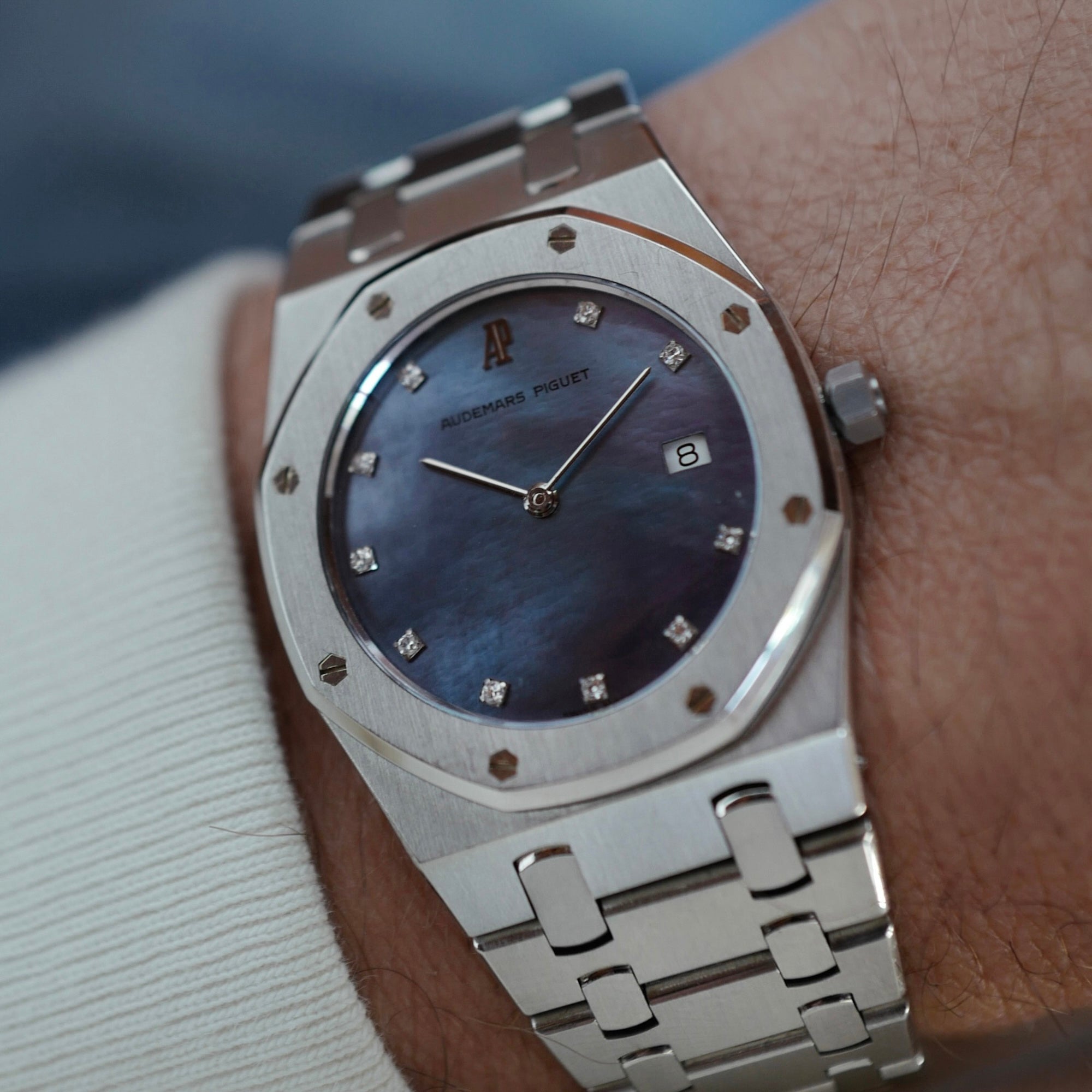 Audemars Piguet Platinum Royal Oak Watch Ref. 56175 with Mother of Pearl Dial (New Arrival)