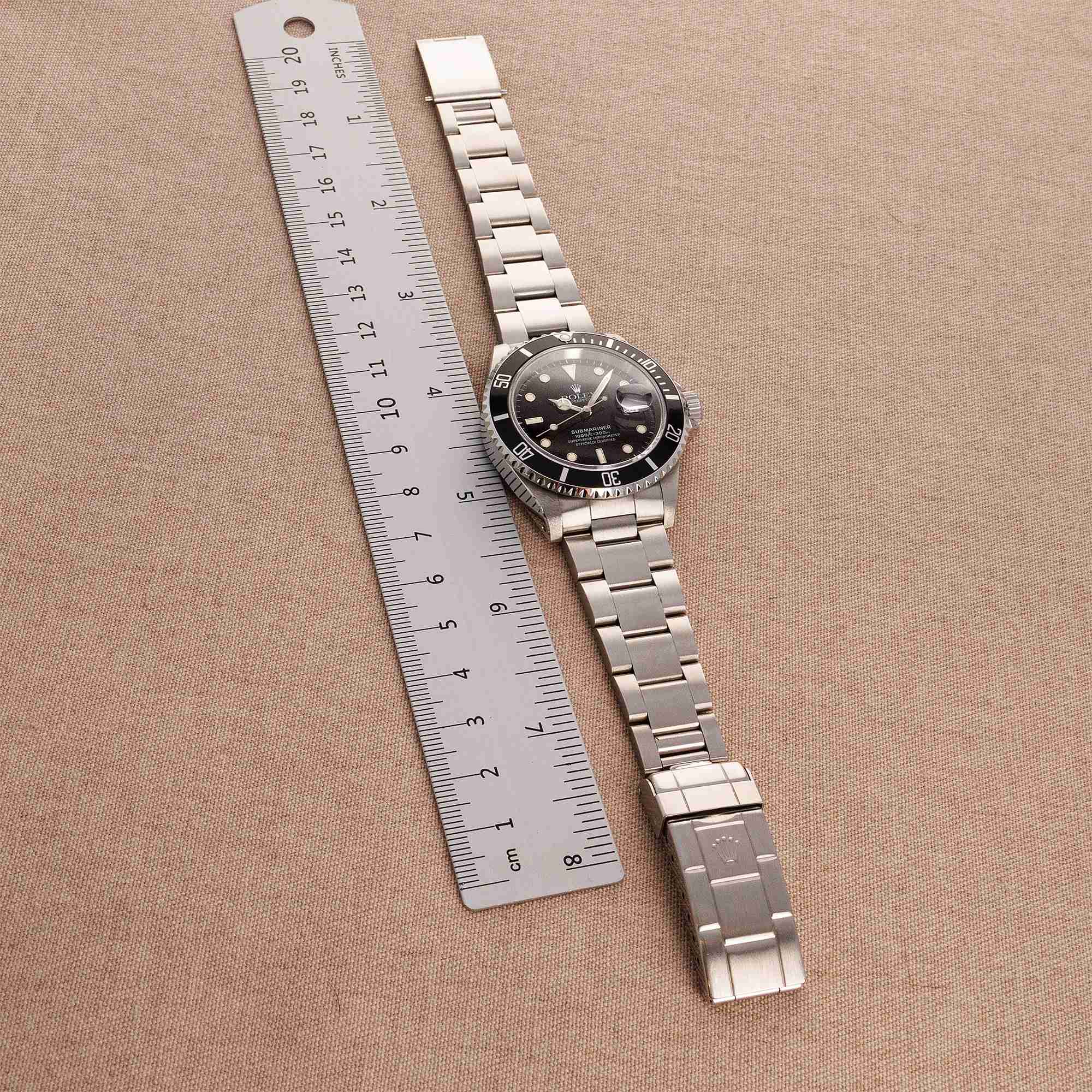 Rolex - Rolex Steel Submariner Ref. 16610 in Like New Condition - The Keystone Watches