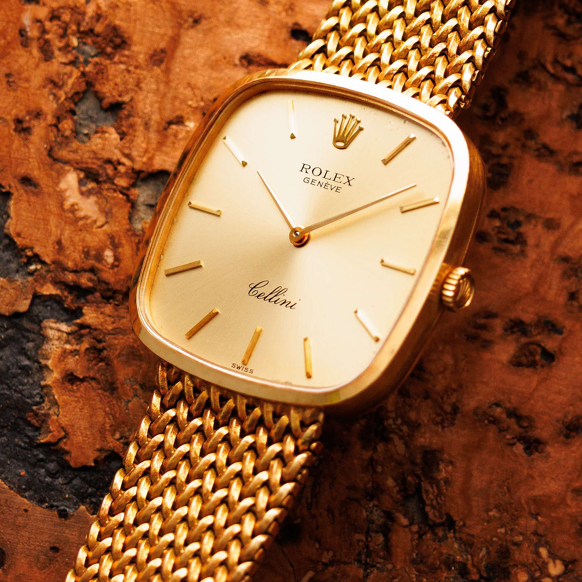 Rolex Yellow Gold Cellini on Bracelet all Original 4311/8