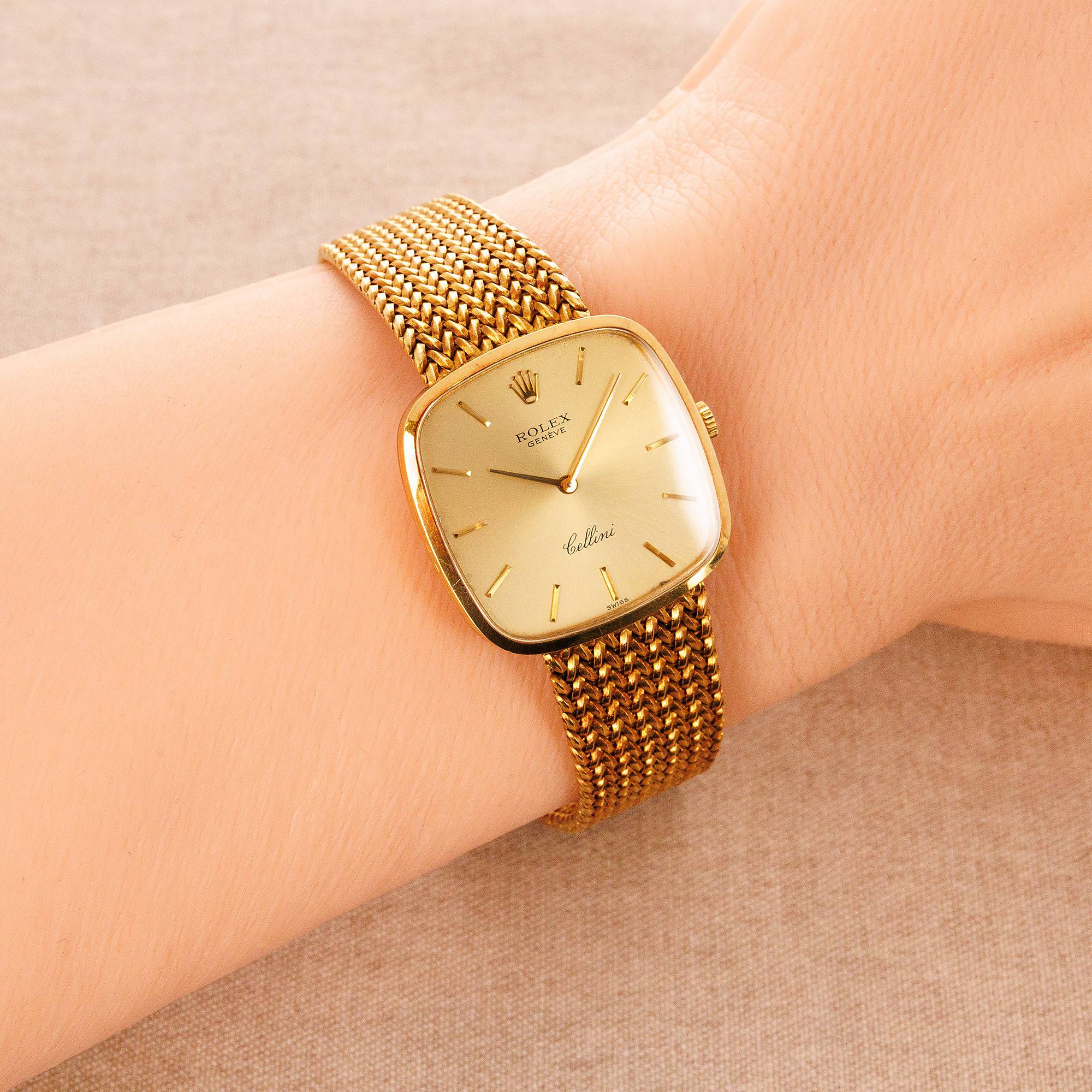 Rolex Yellow Gold Cellini on Bracelet all Original 4311/8