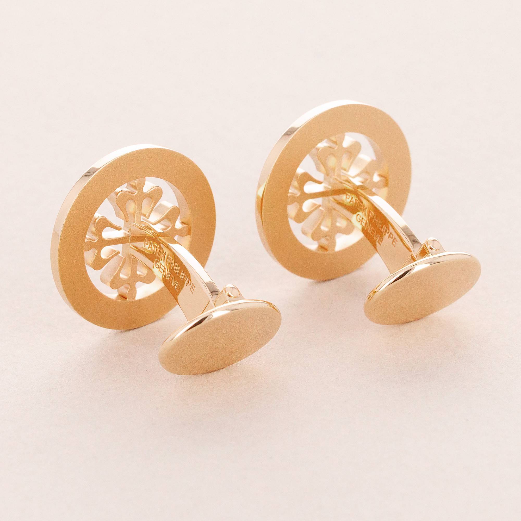Patek Phillipe Rose Gold Calatrava Cufflinks (Objet)