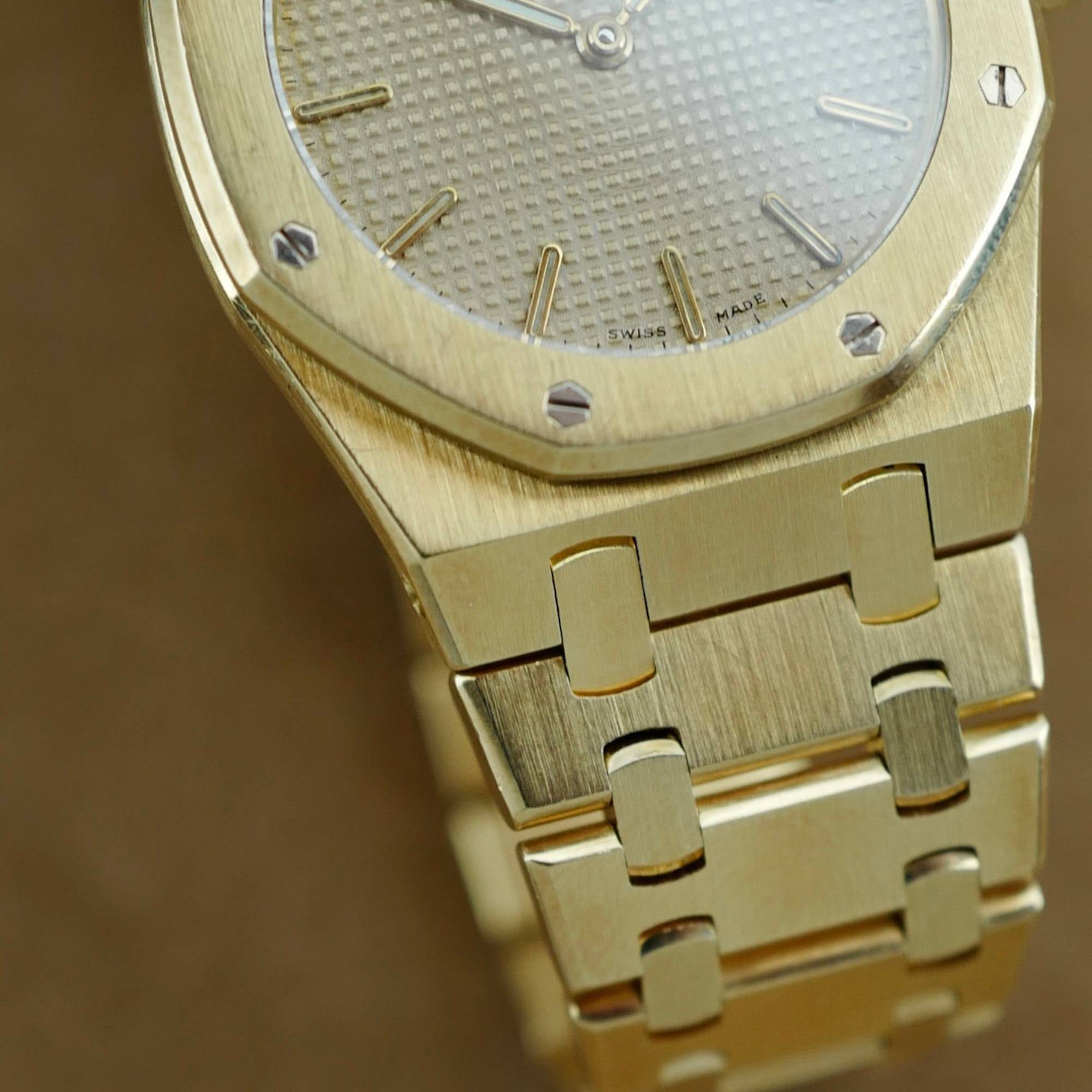 Audemars Piguet - Audemars Piguet Yellow Gold Royal Oak Ref. 56303 - The Keystone Watches