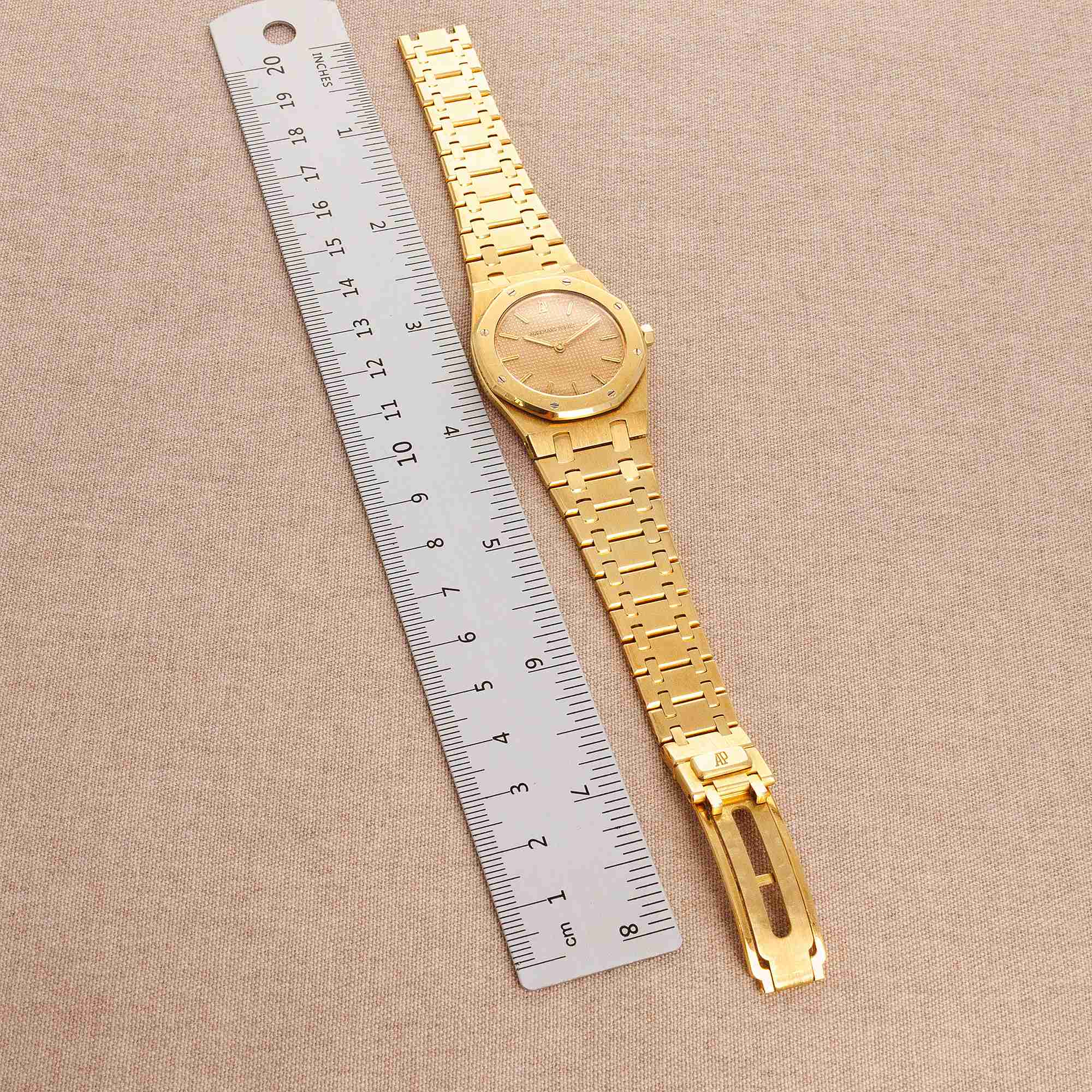 Audemars Piguet - Audemars Piguet Yellow Gold Royal Oak Ref. 56303 - The Keystone Watches