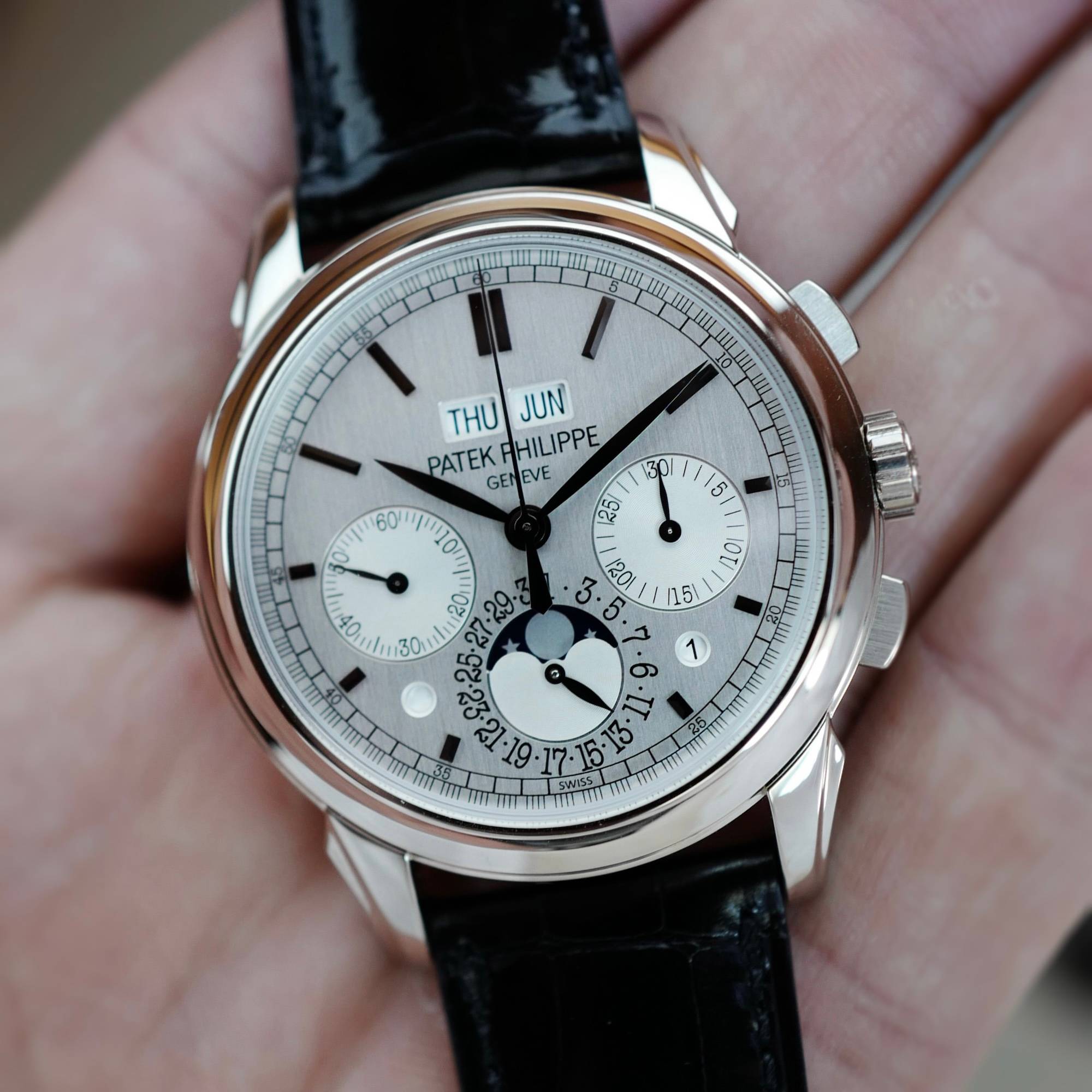 Patek Philippe - Patek Philippe White Gold Perpetual Calendar Chronograph Ref. 5270G - The Keystone Watches
