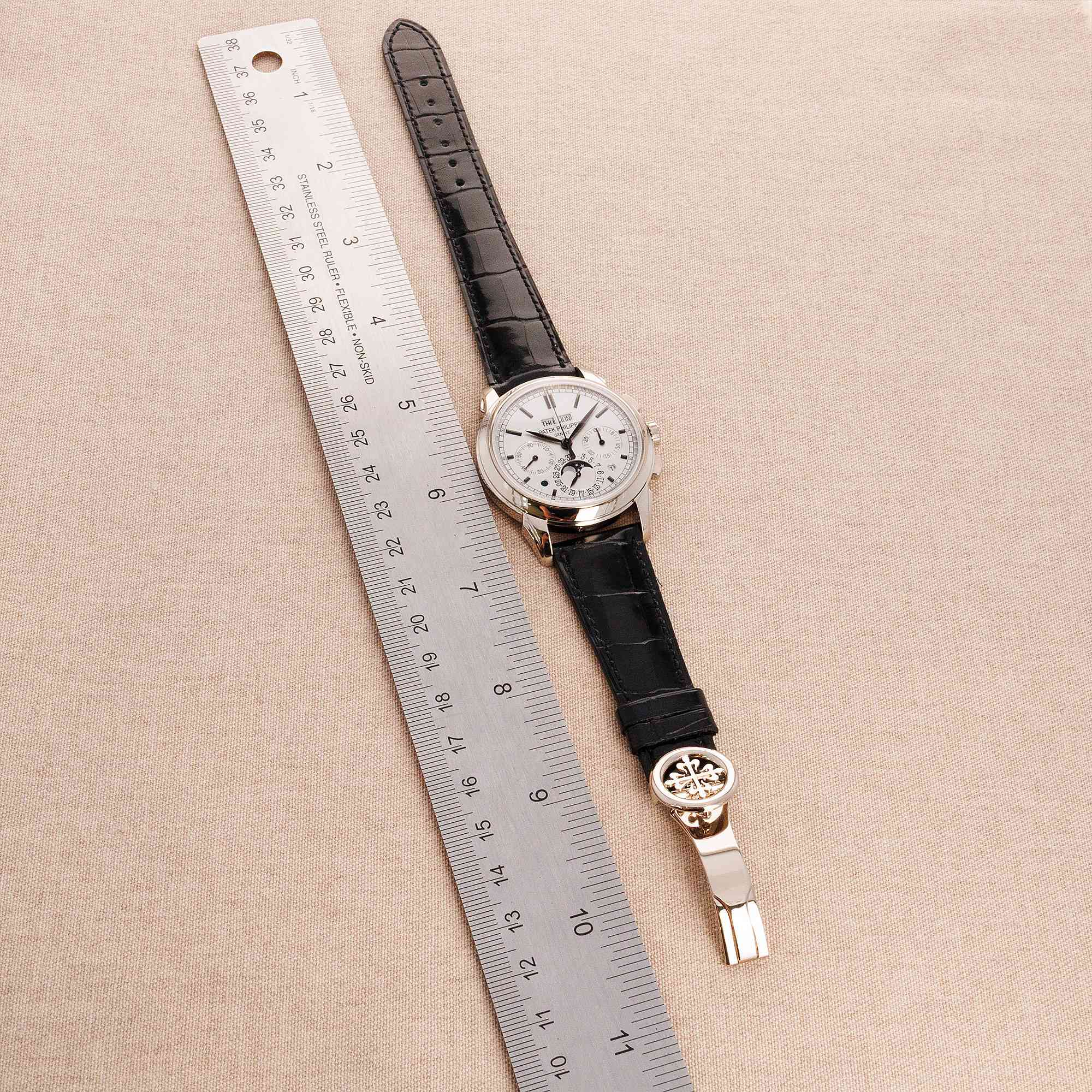 Patek Philippe - Patek Philippe White Gold Perpetual Calendar Chronograph Ref. 5270G - The Keystone Watches