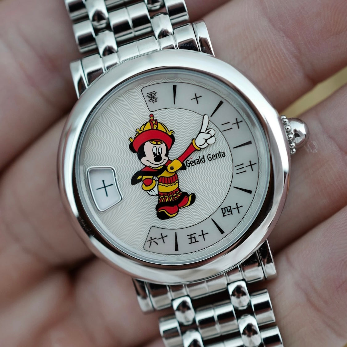 Gerald Genta Fantasy Retro M.10 MOP Mickey Mouse for Hong Kong Disney Watch (New Arrival)
