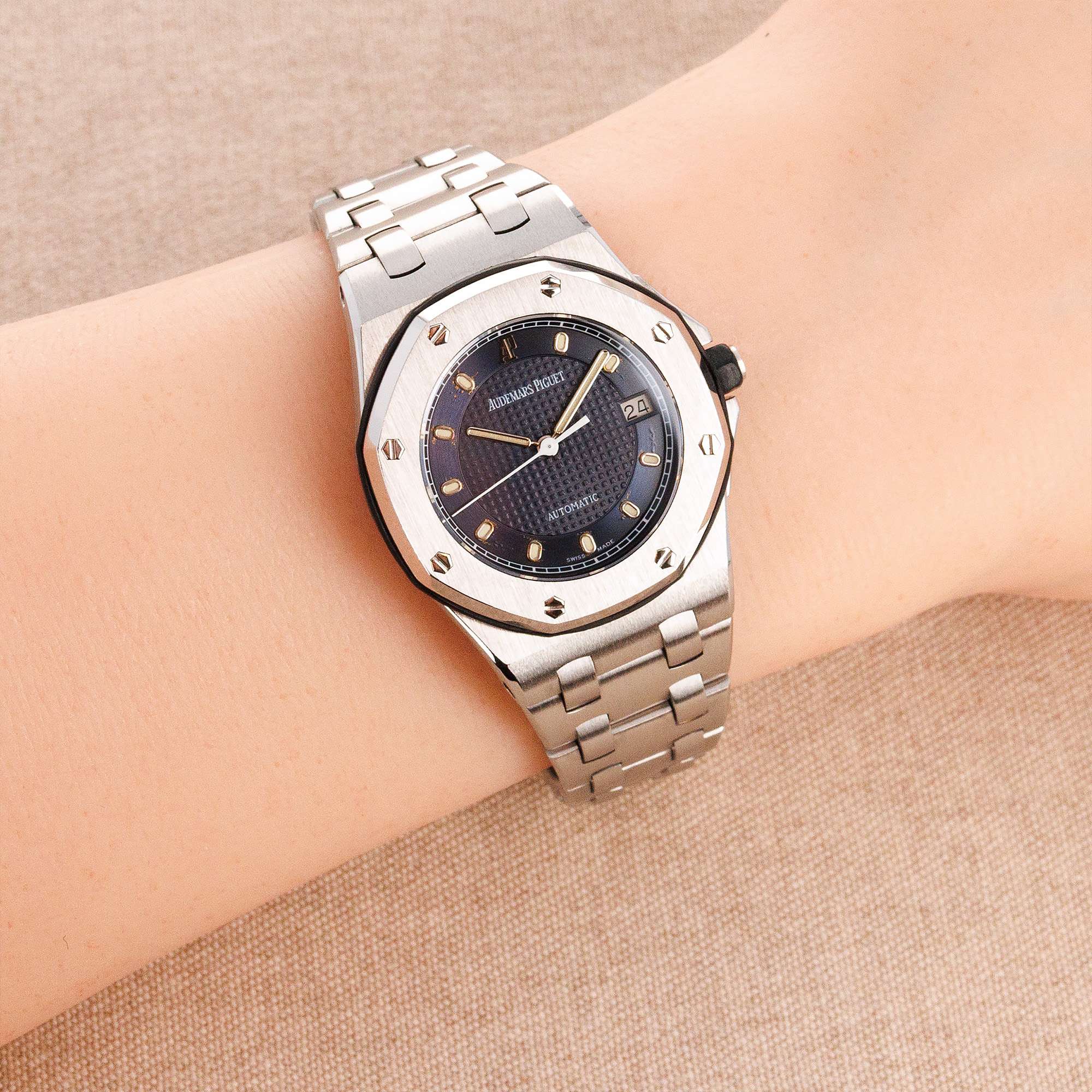 Audemars Piguet - Audemars Piguet Ladies Steel Royal Oak Offshore Ref. 29290ST - The Keystone Watches
