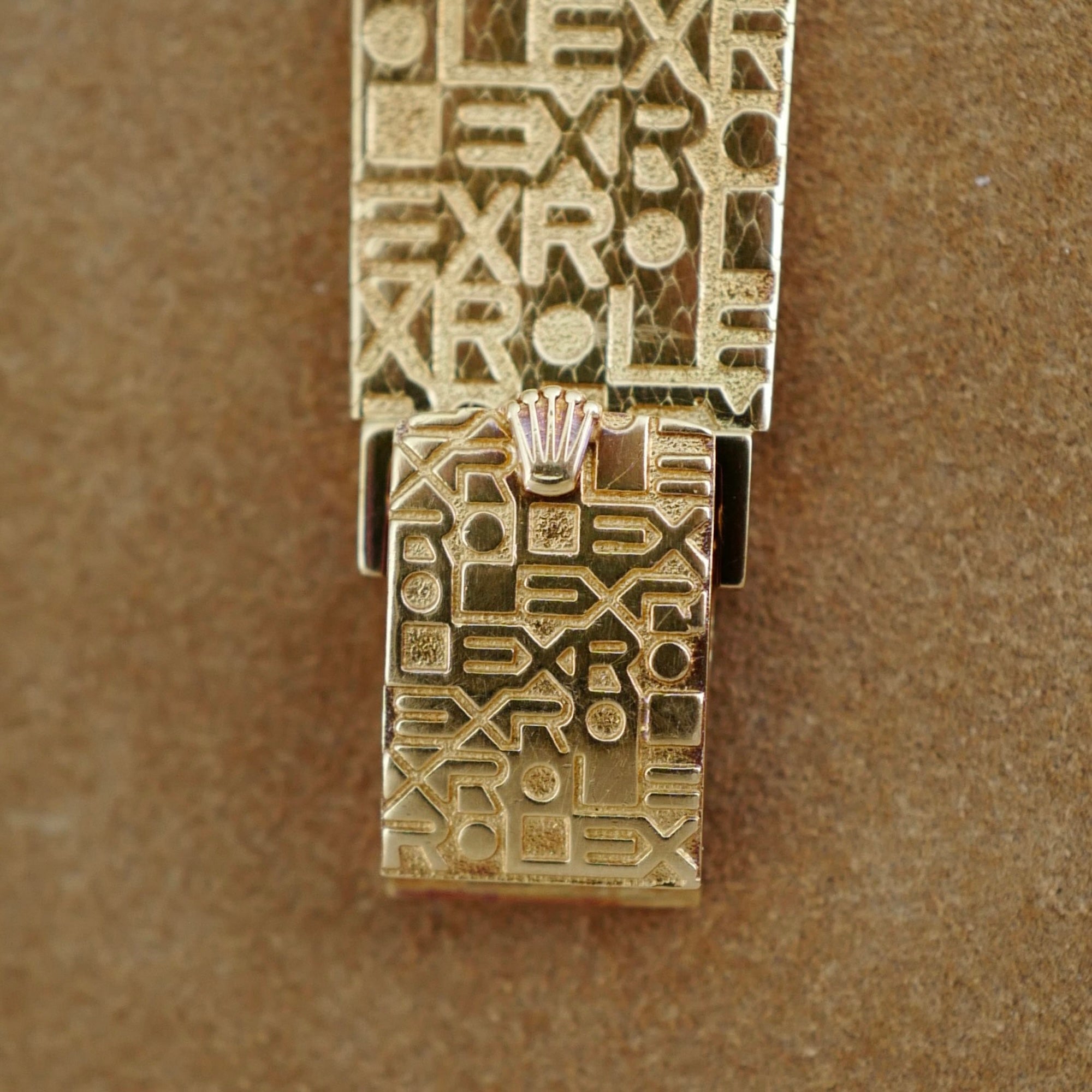 Rolex Yellow Gold Cellini Watch Ref. 4934/8 with Logo Bracelet