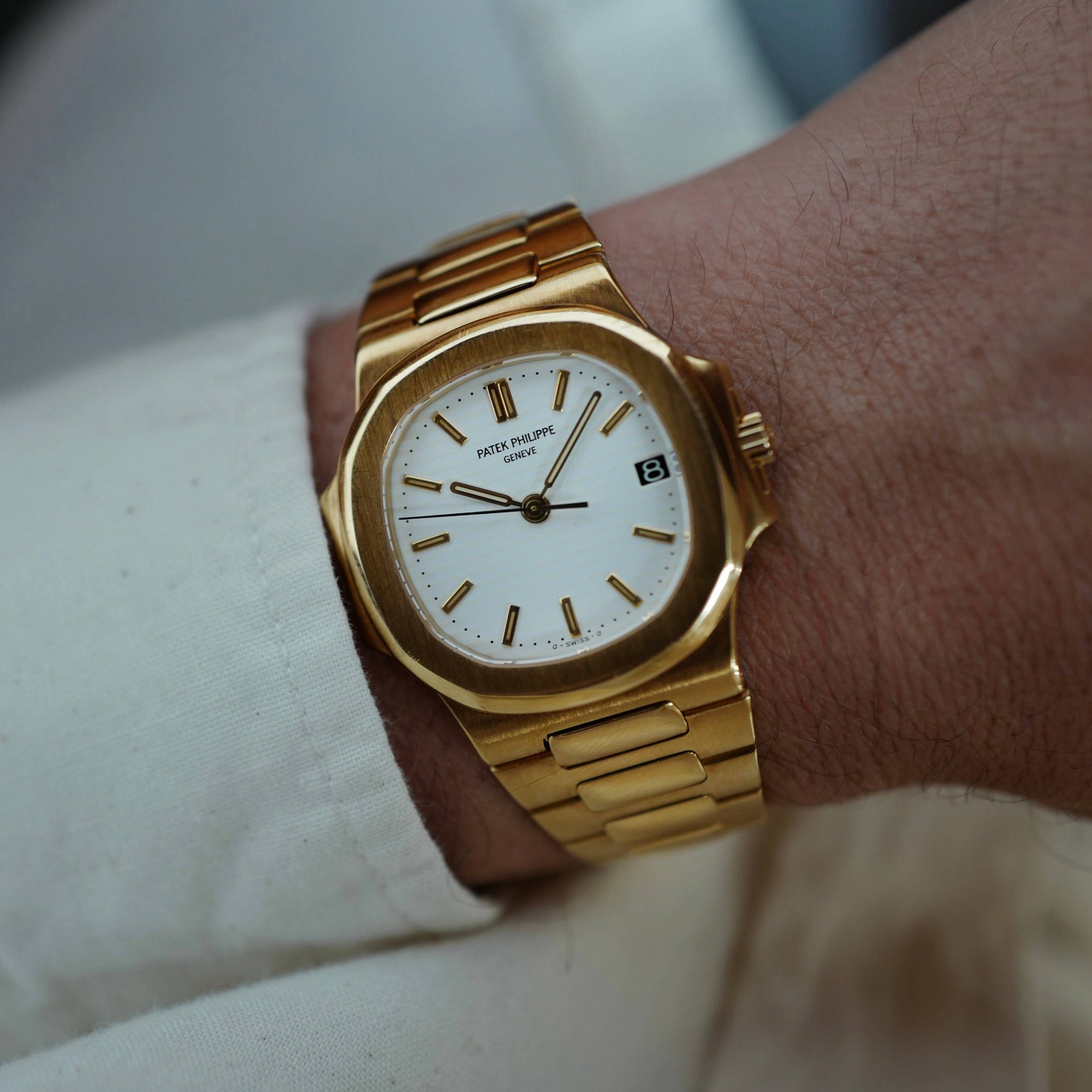 Patek Philippe - Patek Philippe Yellow Gold Nautilus Ref. 3800 - The Keystone Watches