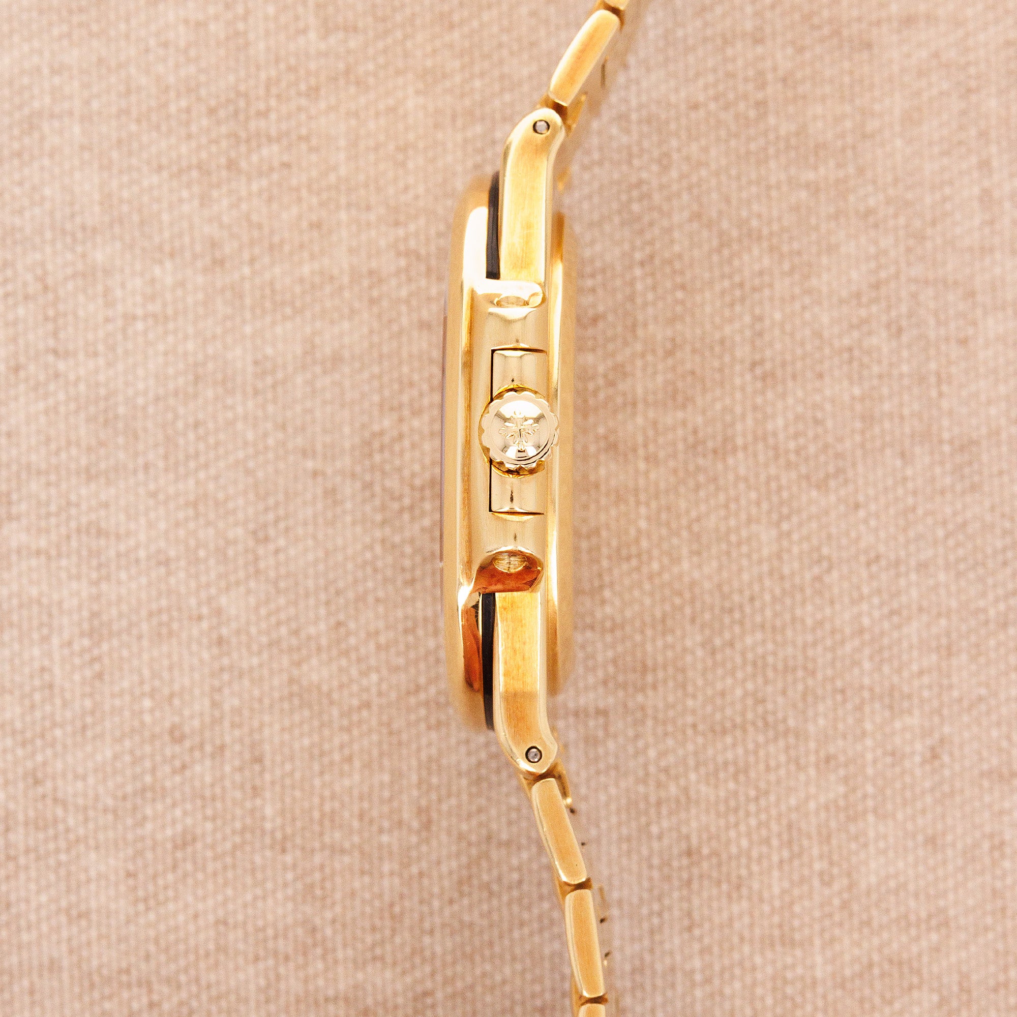 Patek Philippe Yellow Gold Nautilus Ref. 3800