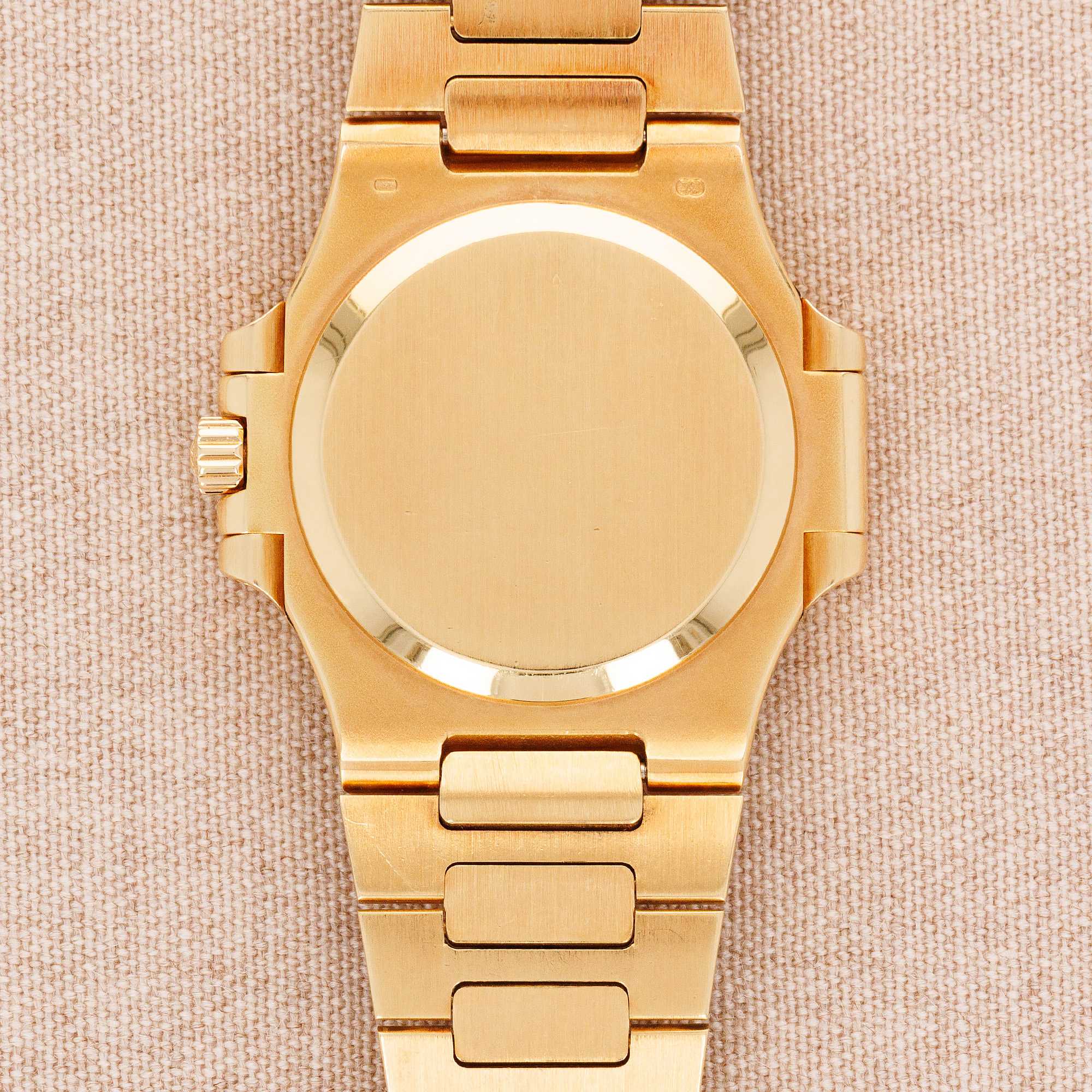 Patek Philippe - Patek Philippe Yellow Gold Nautilus Ref. 3800 - The Keystone Watches