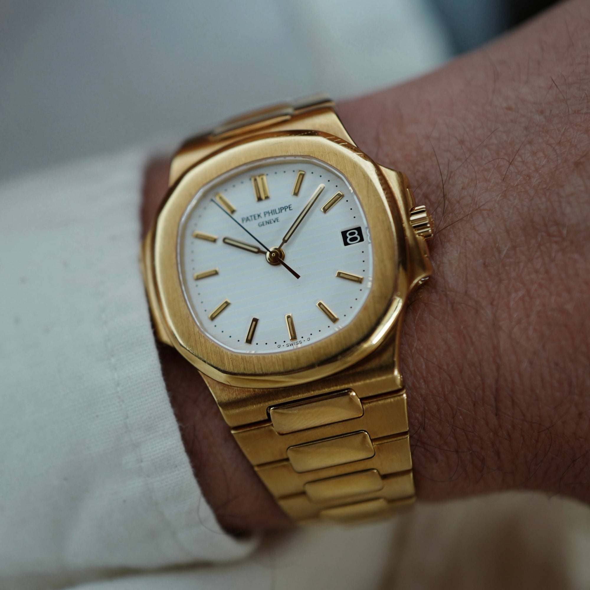 Patek Philippe - Patek Philippe Yellow Gold Nautilus Ref. 3800 - The Keystone Watches