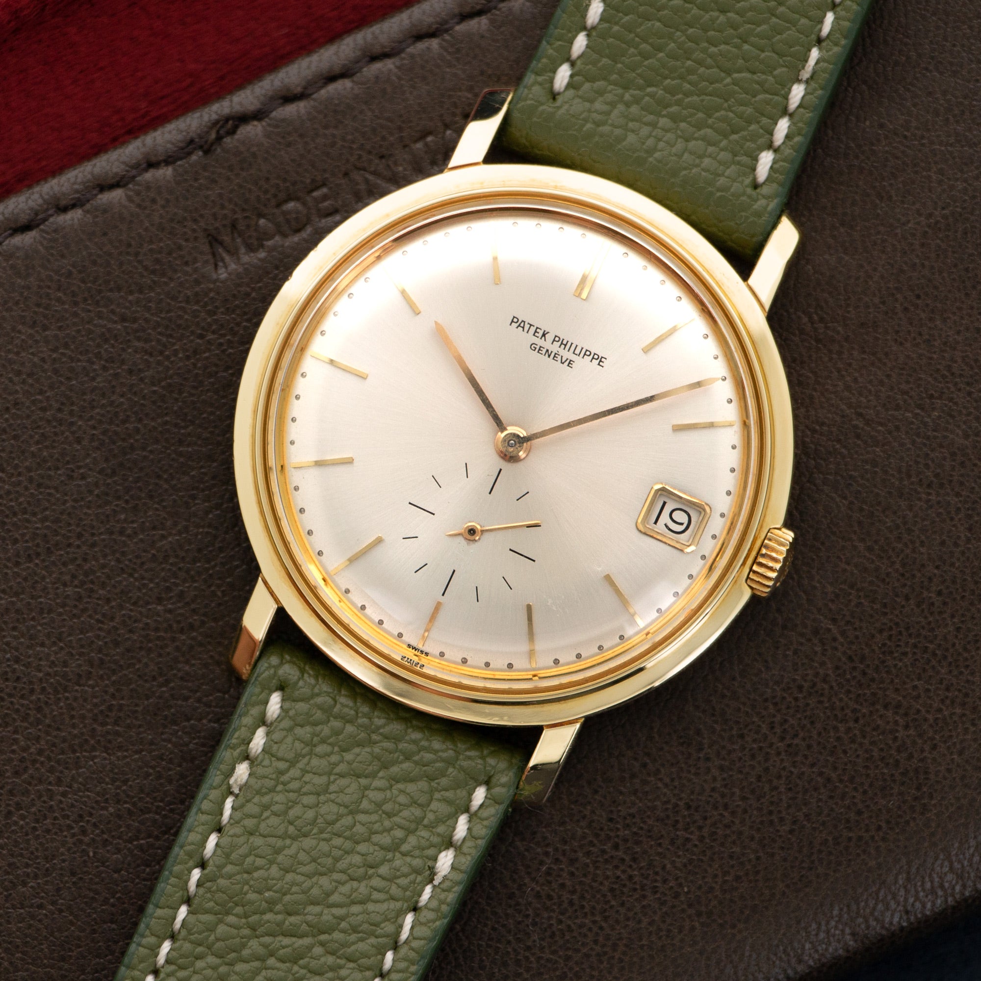 Patek Philippe - Patek Philippe Yellow Gold Calatrava 3445 - The Keystone Watches