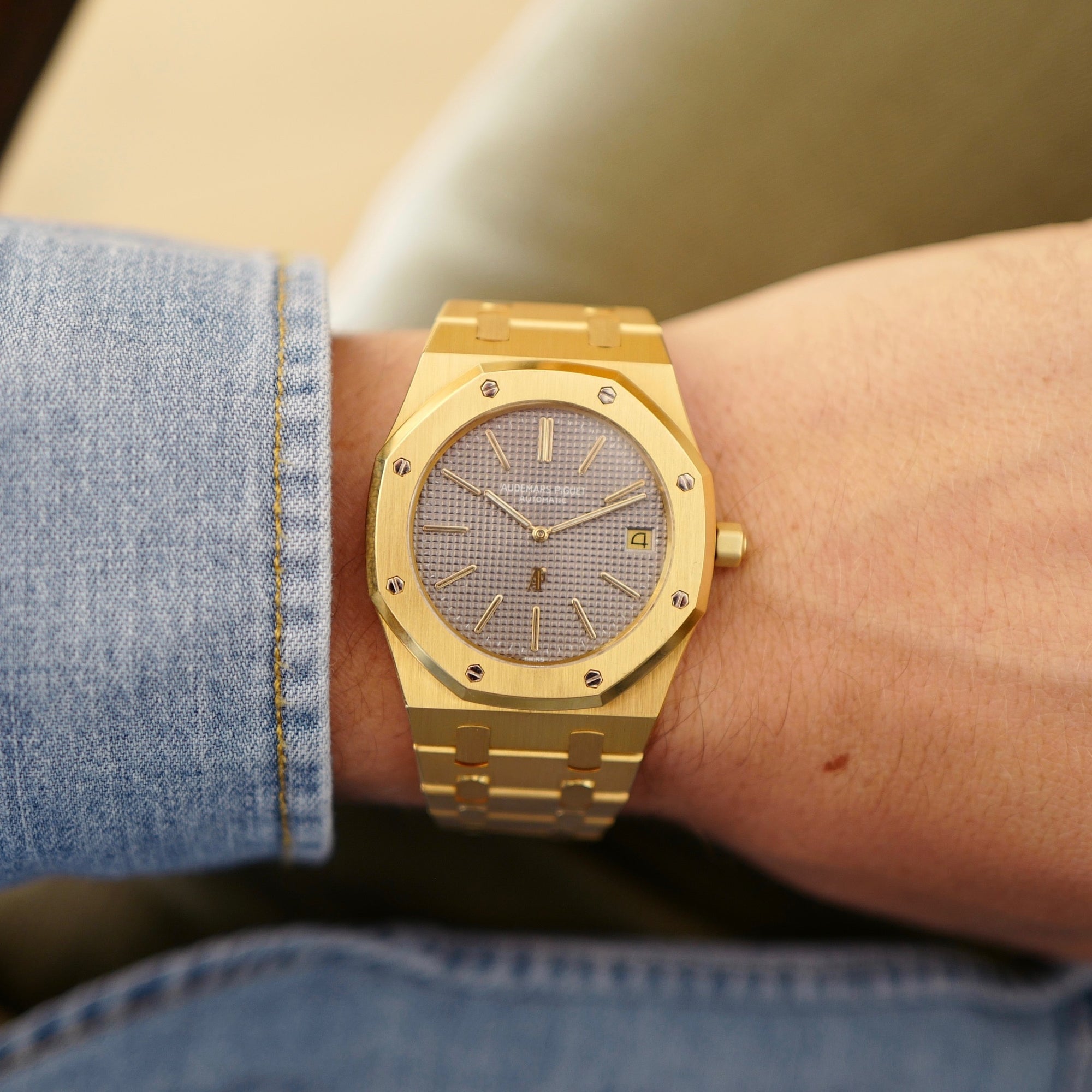 Audemars Piguet - Audemars Piguet Yellow Gold Royal Oak Jumbo Ref. 5402 - The Keystone Watches