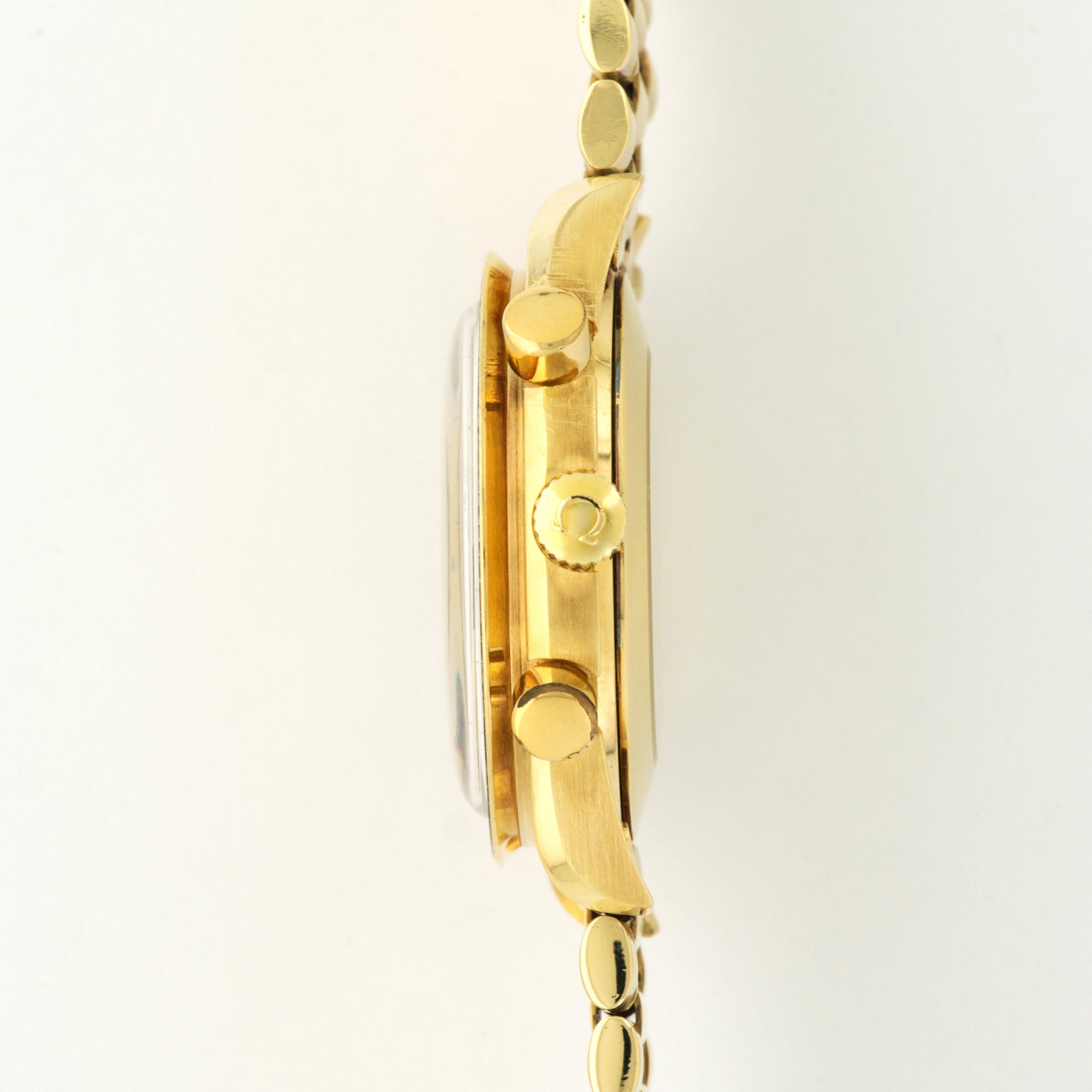 Omega - Omega Speedmaster Yellow Gold Chronograph, ref. 1750032 - The Keystone Watches