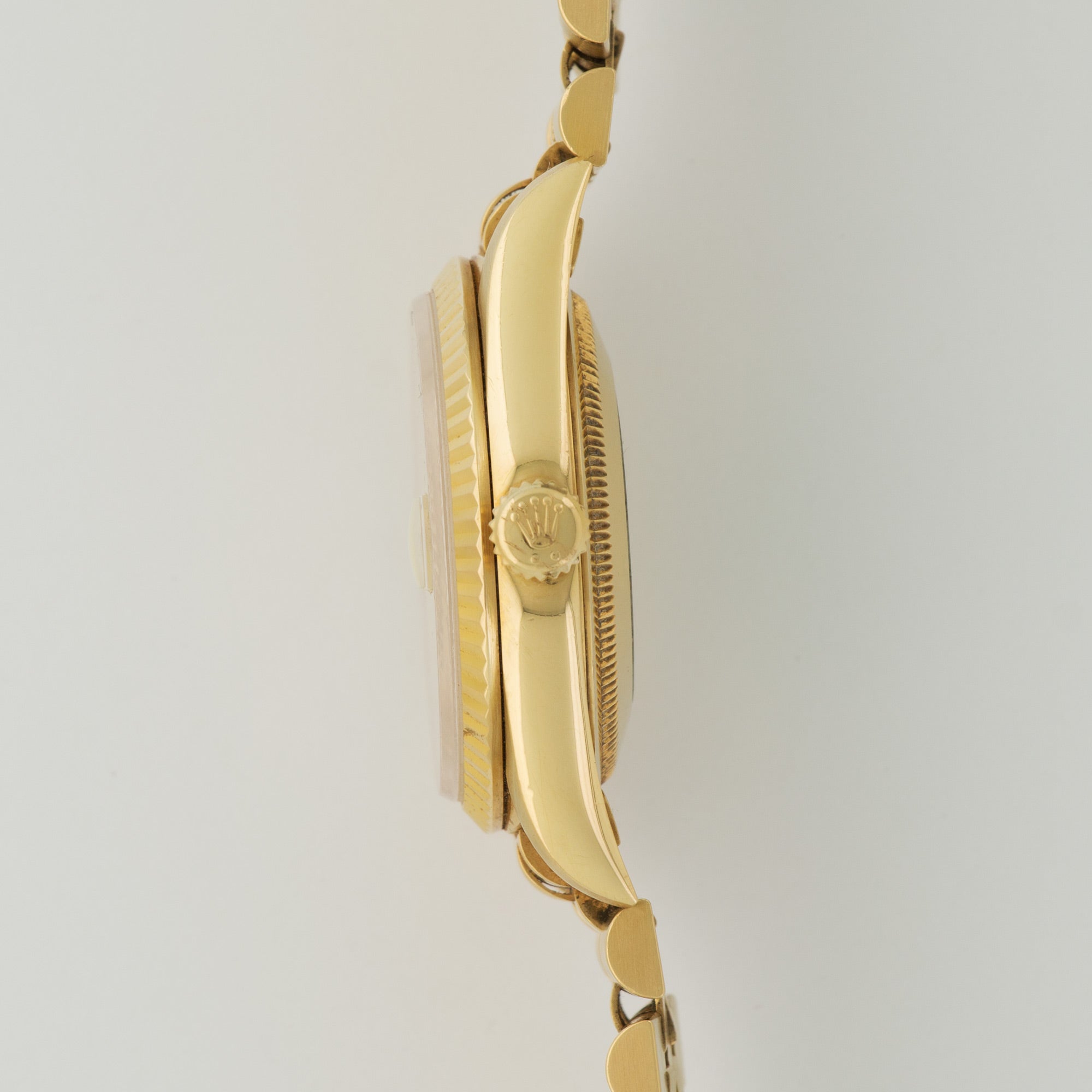 Rolex - Rolex Yellow Gold Datejust UAE Coat of Arms Watch Ref. 16238 - The Keystone Watches