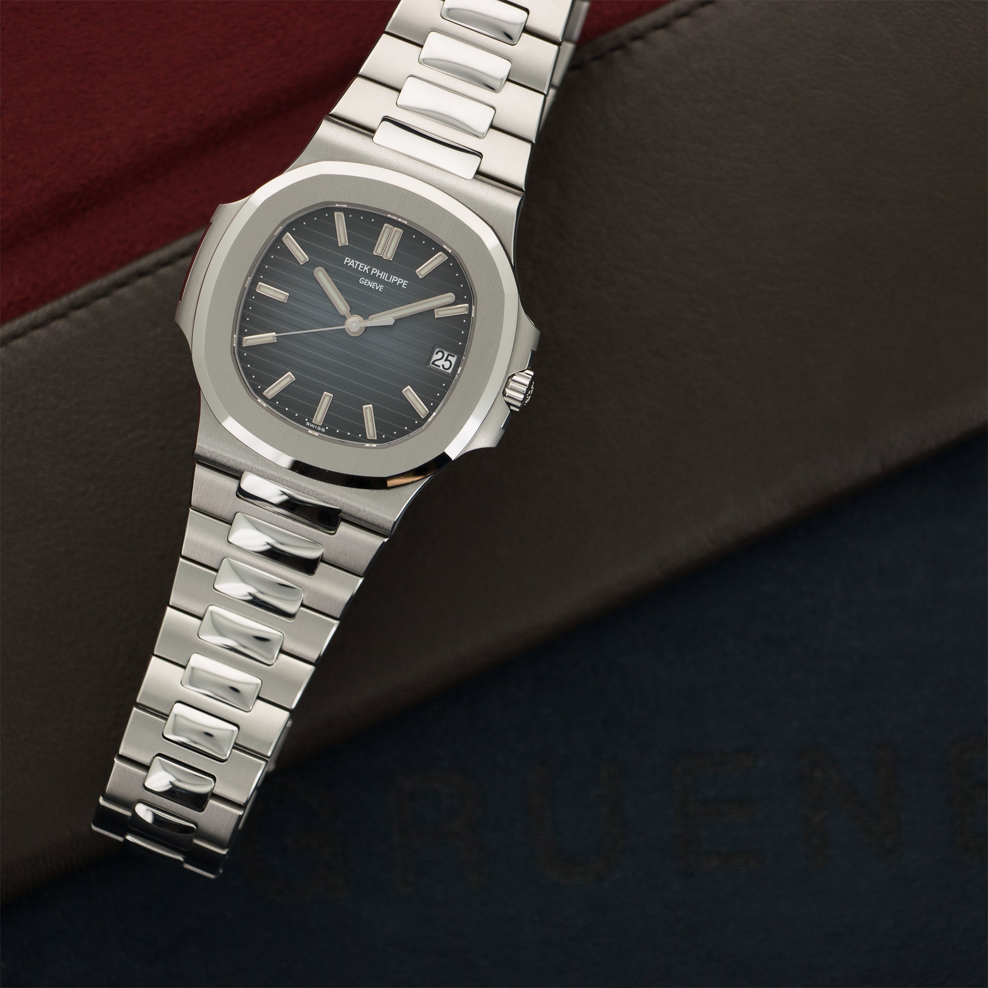 The Colllector's Series - @Watchesbelike Patek Philippe Nautilus 5711/1A