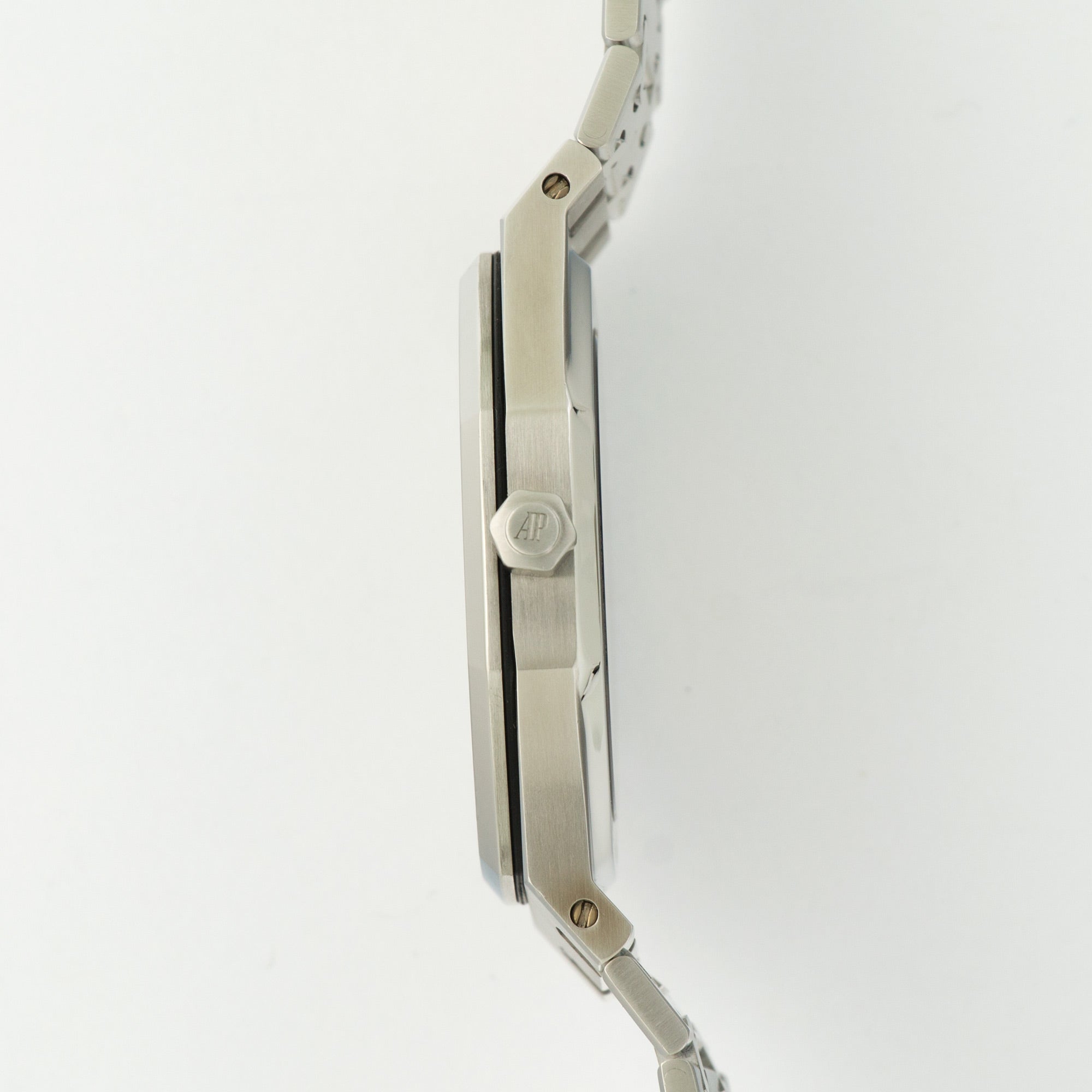 Audemars Piguet - Audemars Piguet Steel Royal Oak Extra-Thin Watch Ref. 15202 - The Keystone Watches