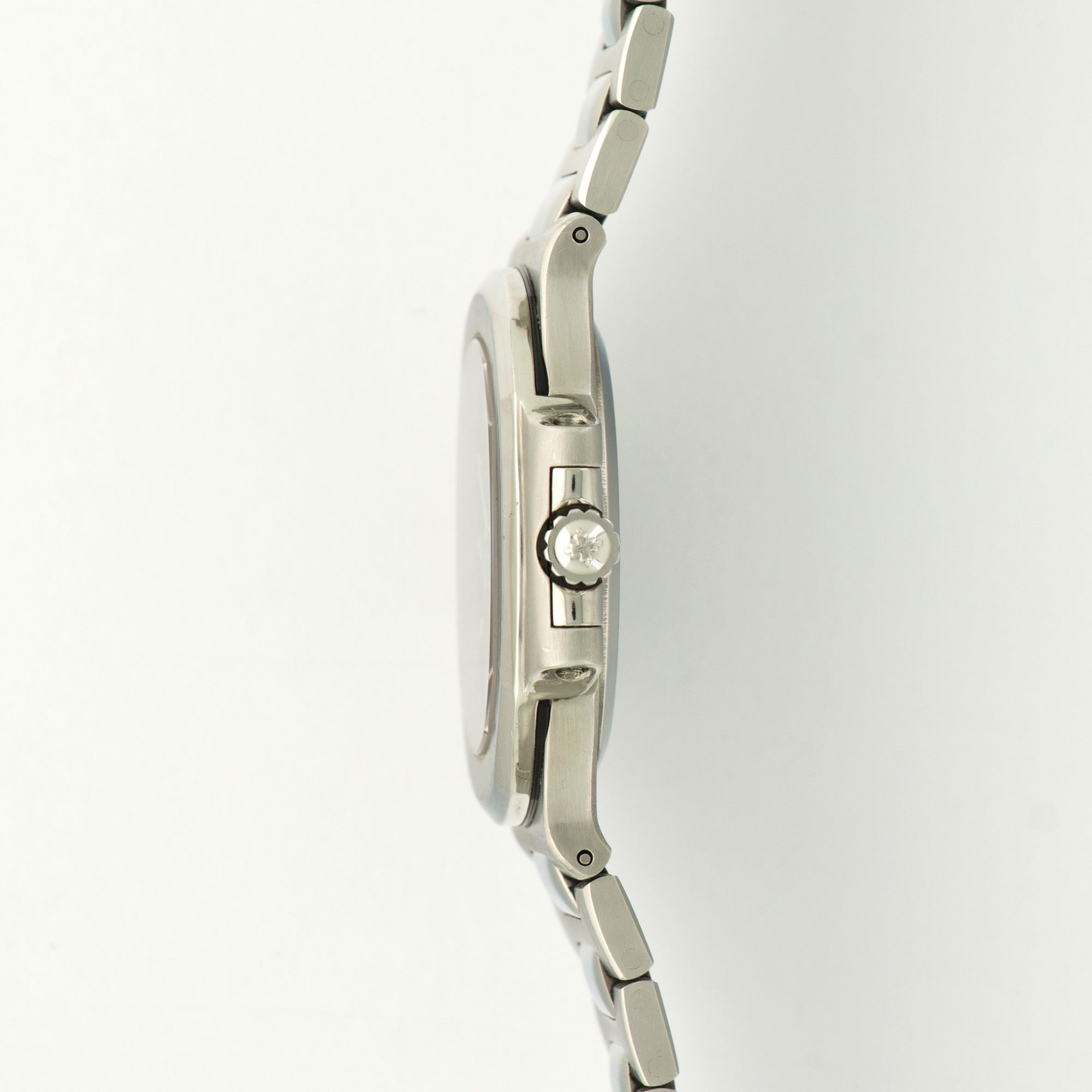 Patek Philippe - Patek Philippe Steel Nautilus Watch Ref. 3800 - The Keystone Watches