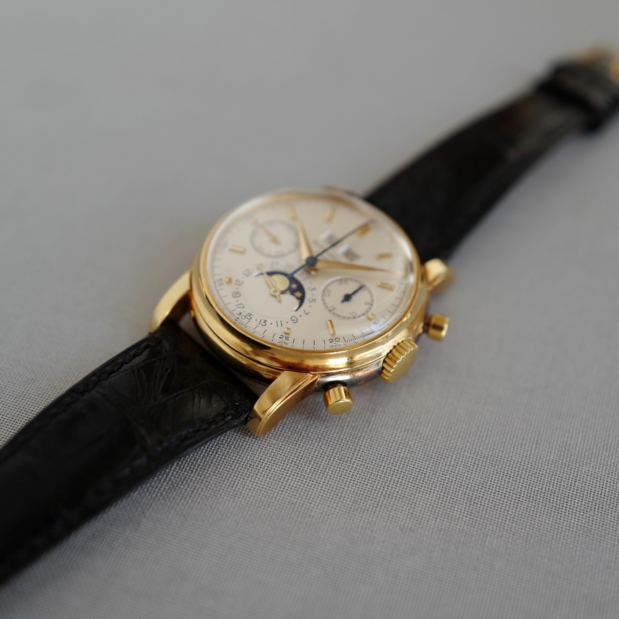 Patek Philippe - Patek Philippe Yellow Gold Perpetual Calendar Chronograph Watch Ref. 2499 - The Keystone Watches