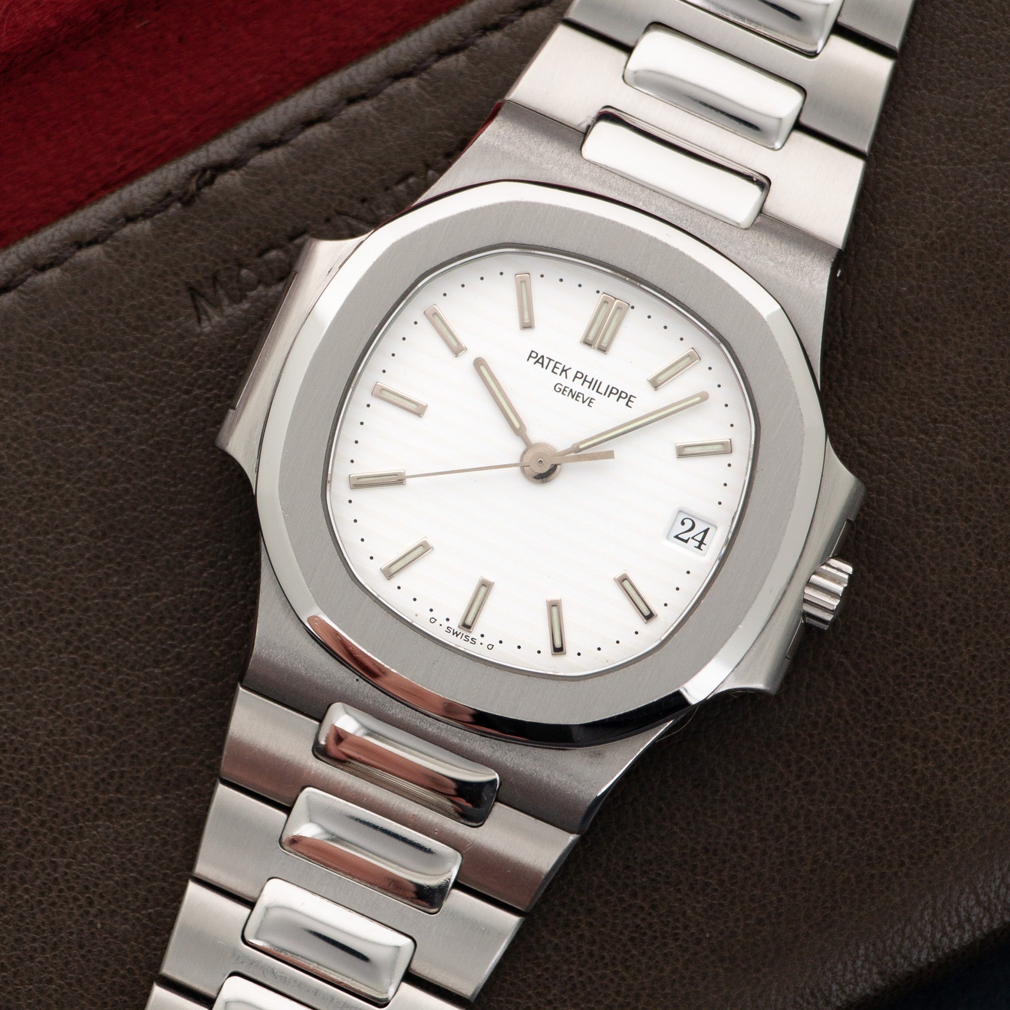 Patek Philippe - Patek Philippe Nautilus Watch Ref. 3800 - The Keystone Watches